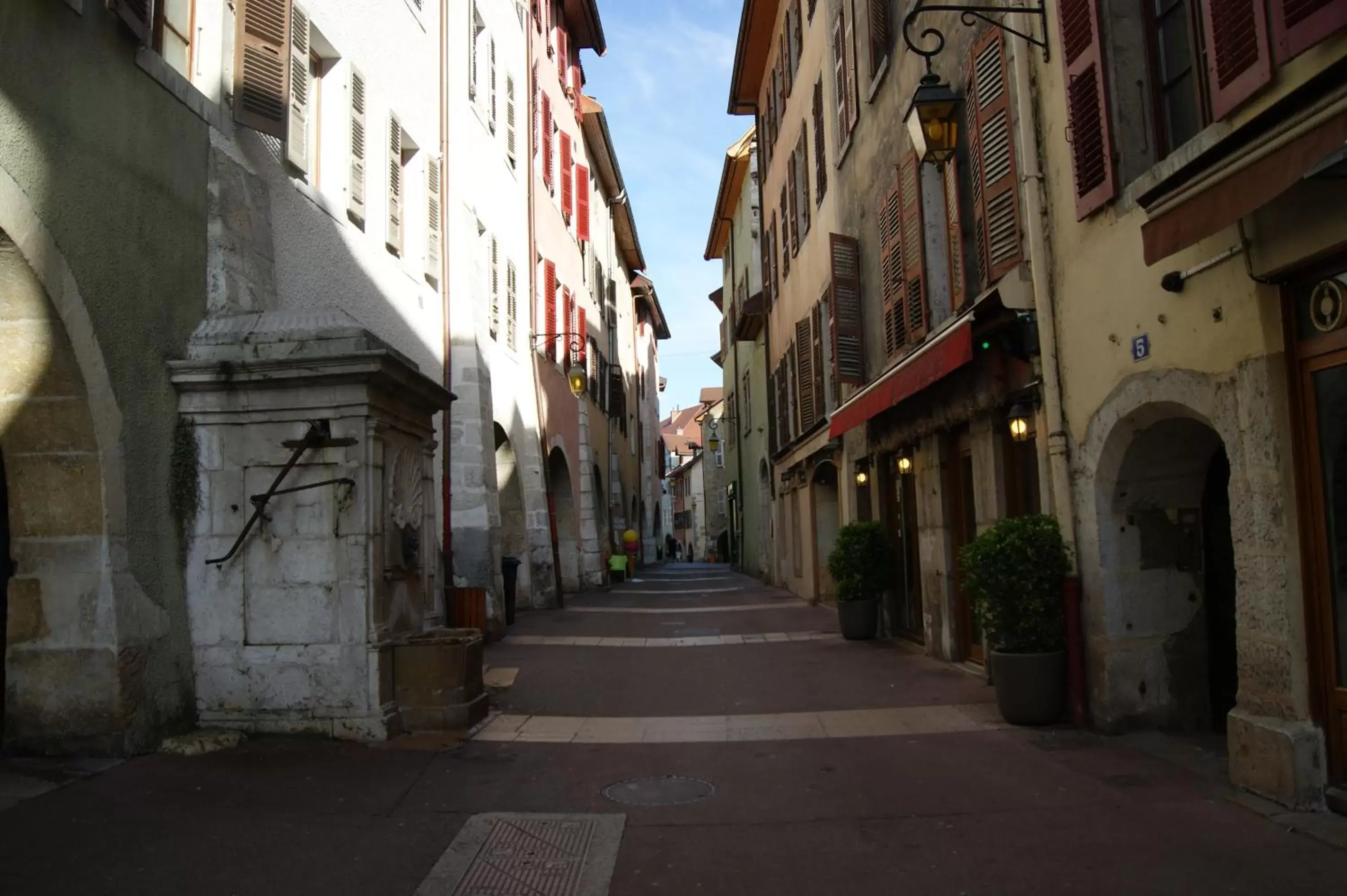 Nearby landmark, Neighborhood in Mercure Annecy Centre