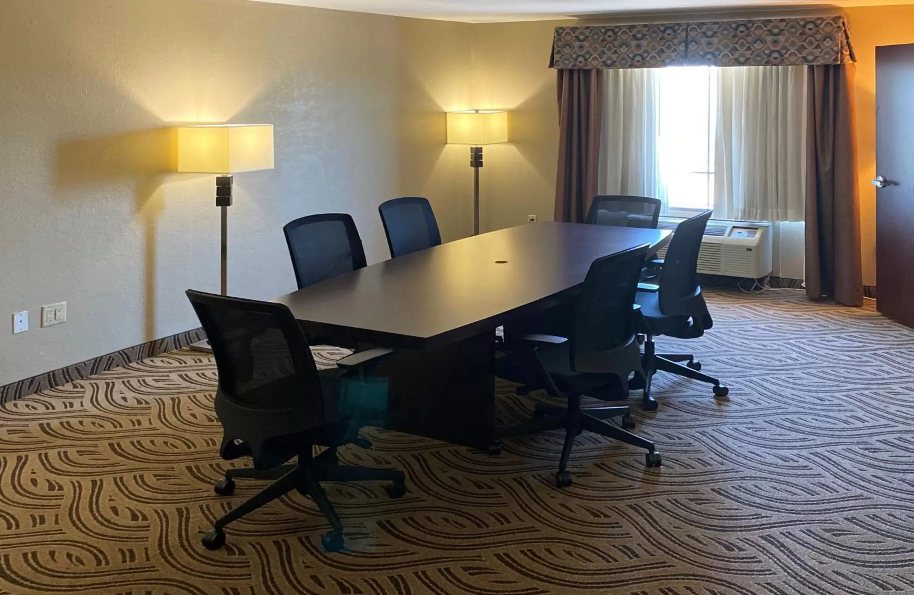 Meeting/conference room in Holiday Inn Fort Worth North- Fossil Creek, an IHG Hotel