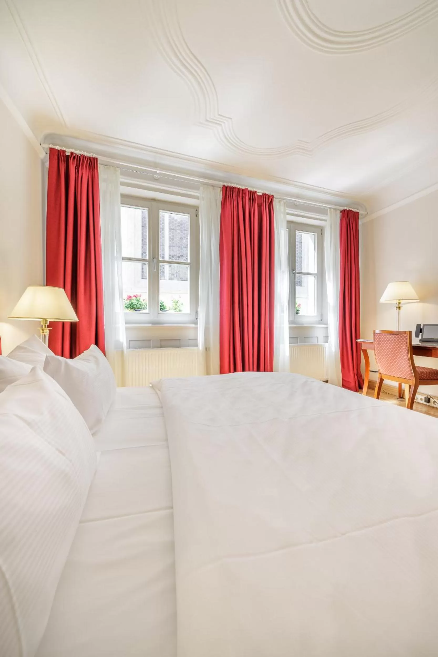 Bed in Chin-Chin Hotel ehemals Bohemian Hotel