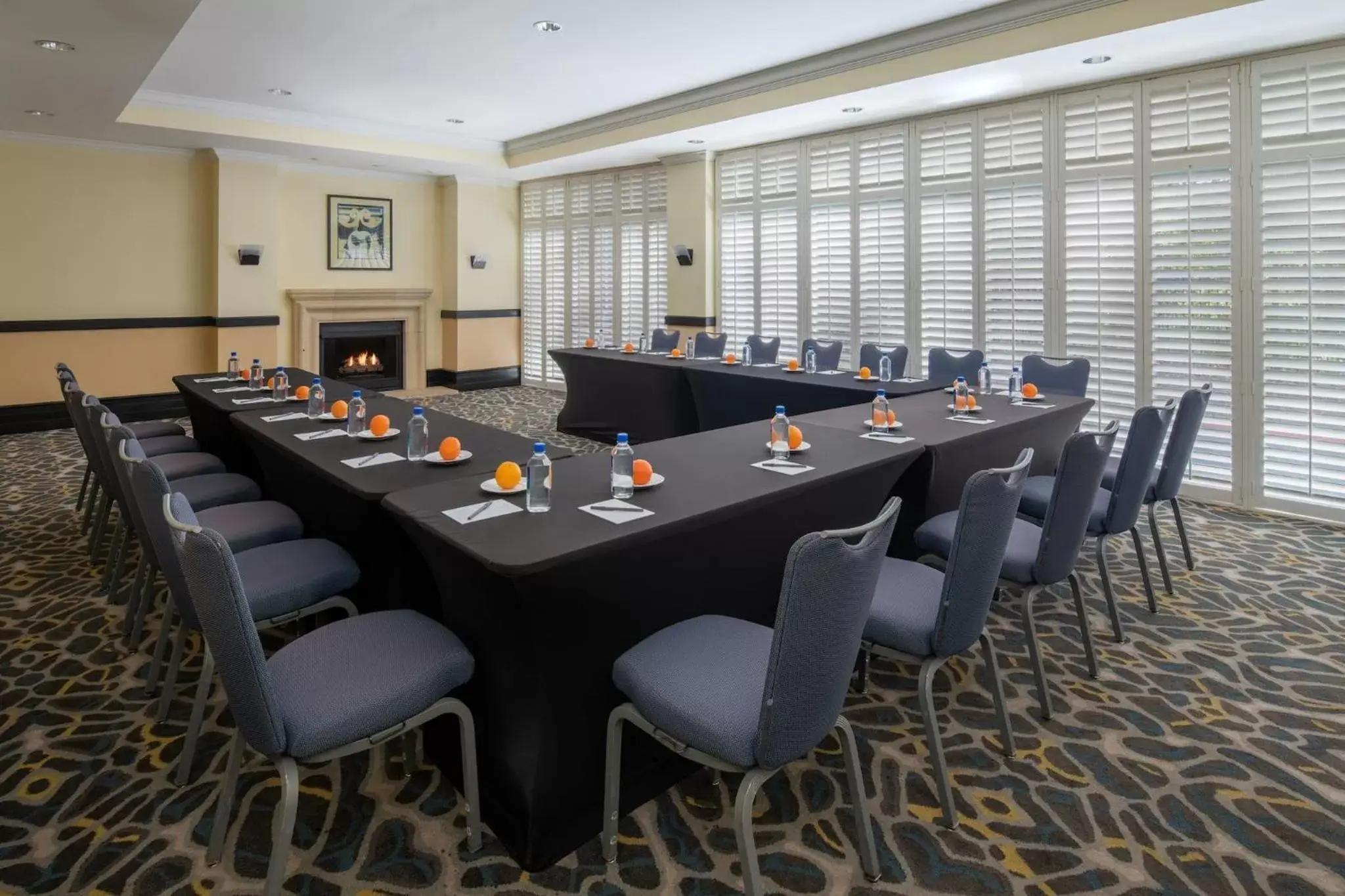 Meeting/conference room in Crowne Plaza Cabana Hotel, an IHG Hotel