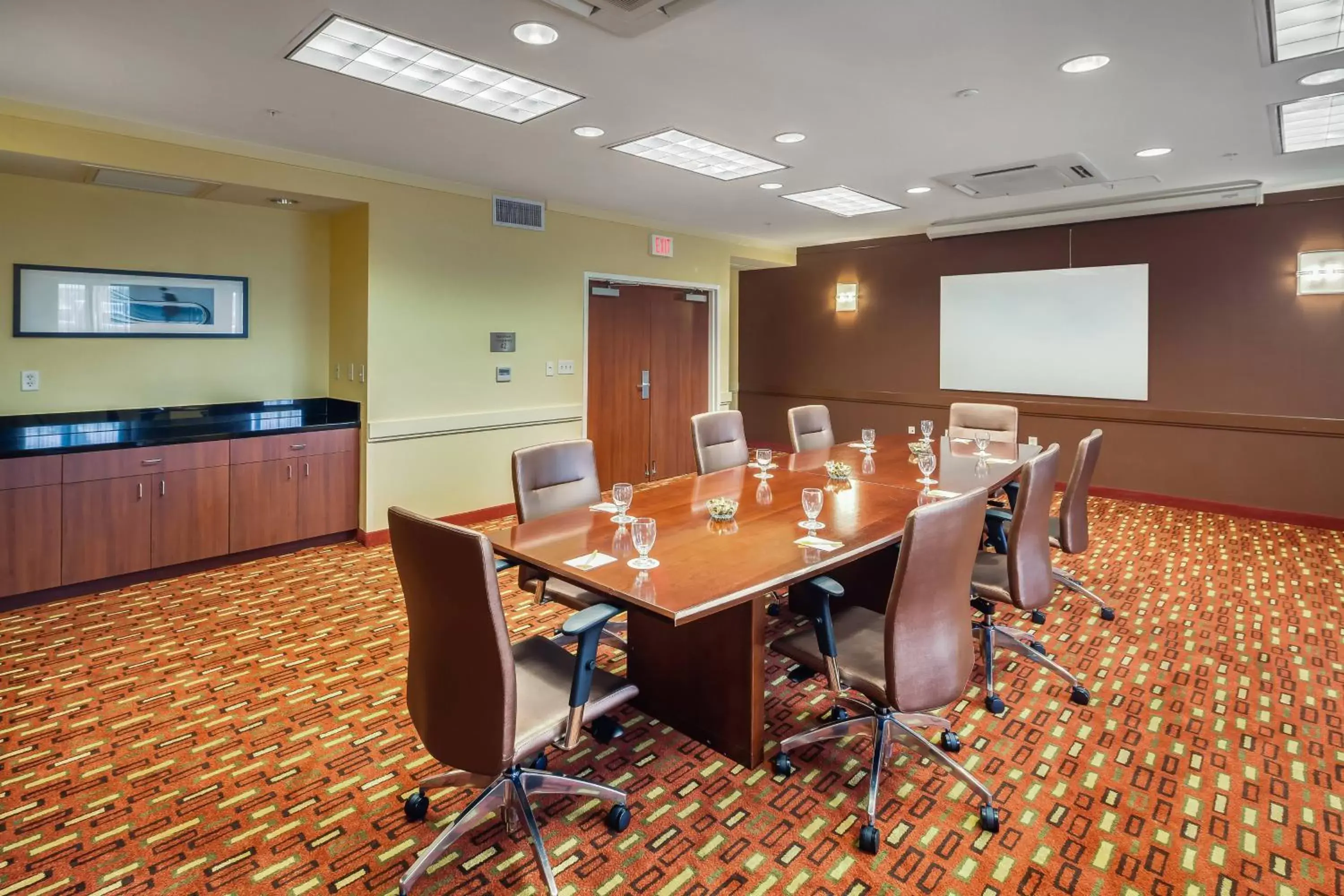 Meeting/conference room in Courtyard by Marriott Jacksonville Beach Oceanfront