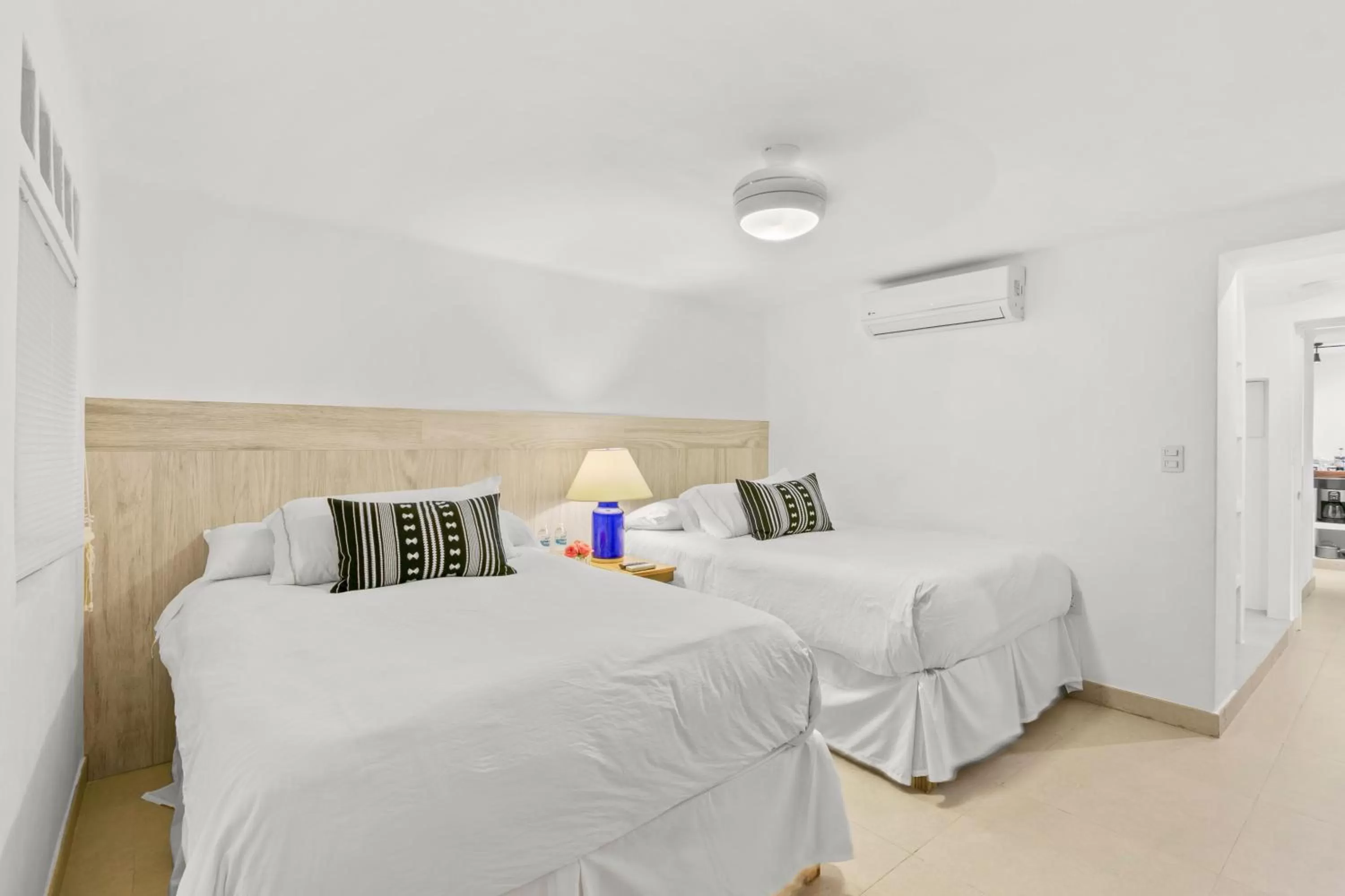 Bed in Casa Tortugas Boutique Hotel - CANCUN Hidden Gem