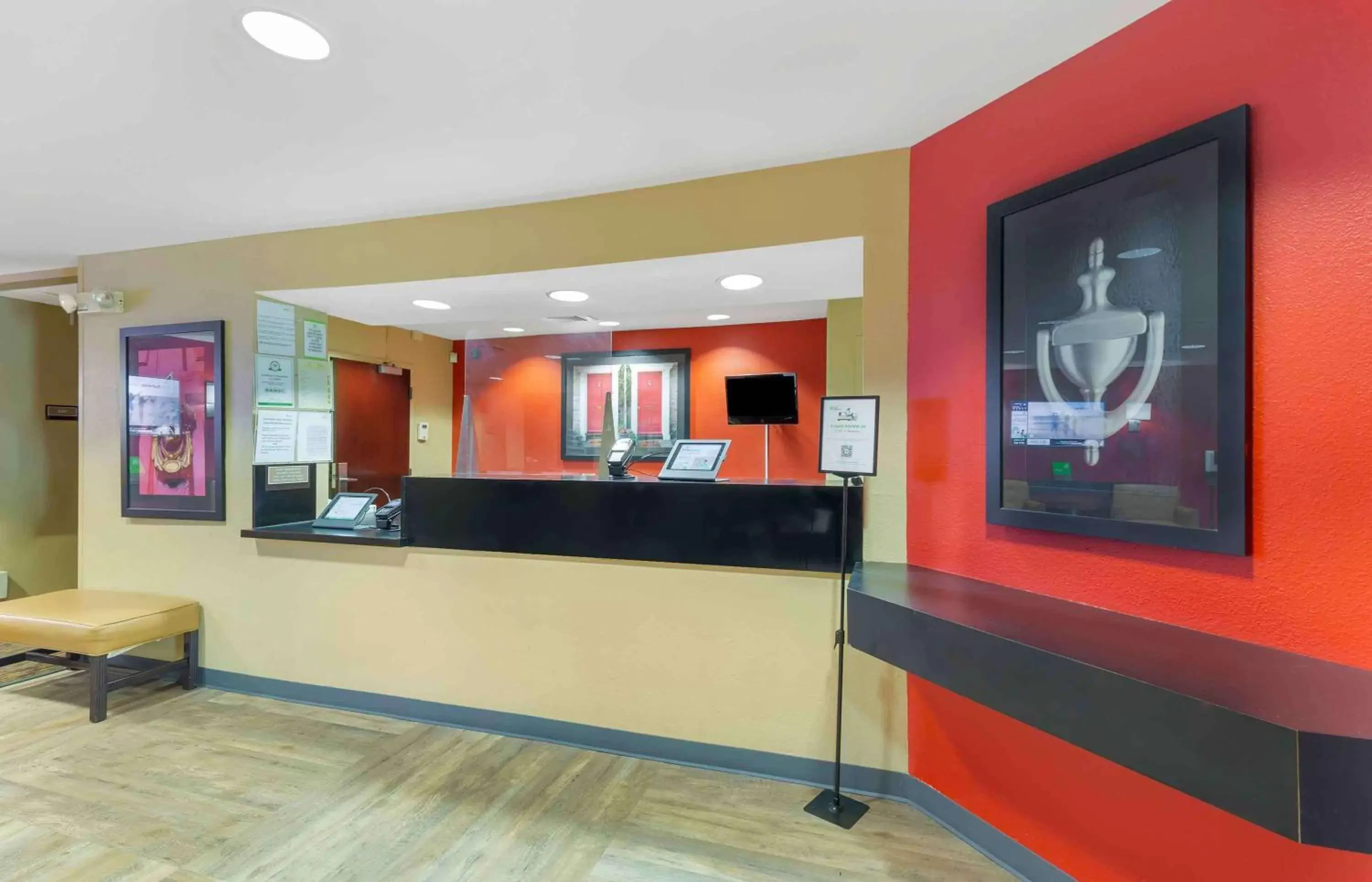 Lobby or reception, Lobby/Reception in Extended Stay America Suites - Washington, DC - Chantilly - Dulles South