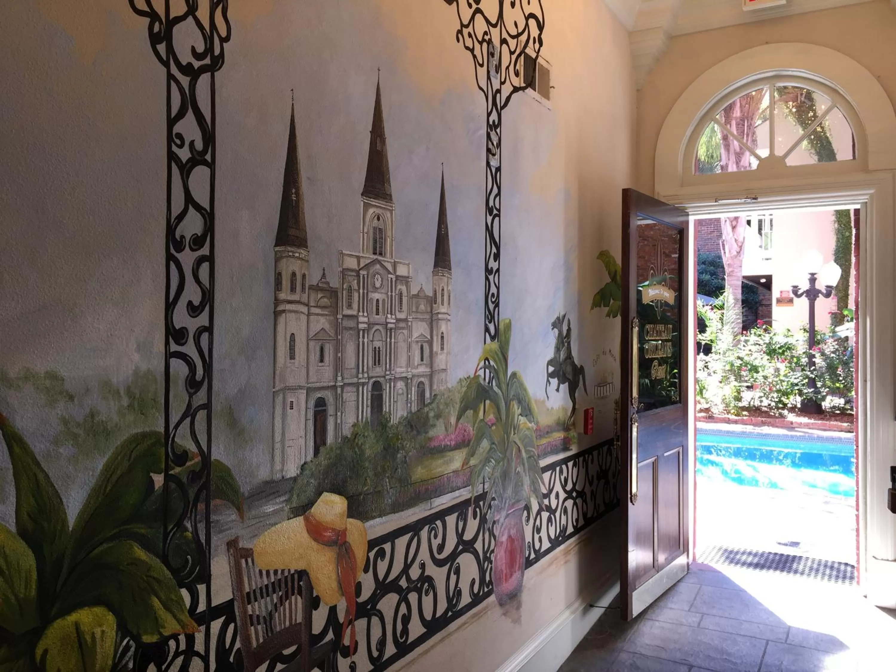 Property building in Chateau Orleans