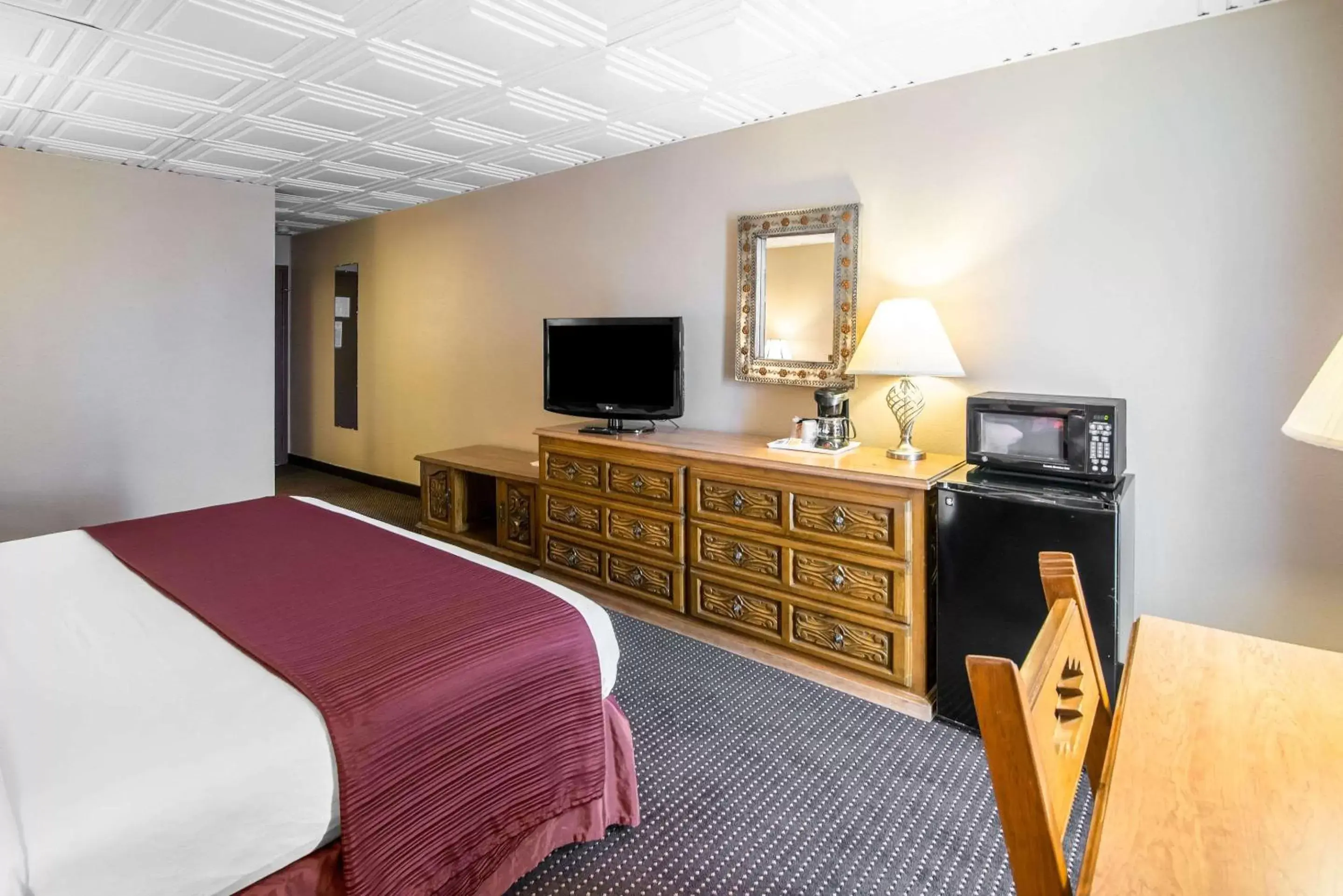 Photo of the whole room, Bed in Quality Inn Photo of the whole room, Bed in Quality Inn