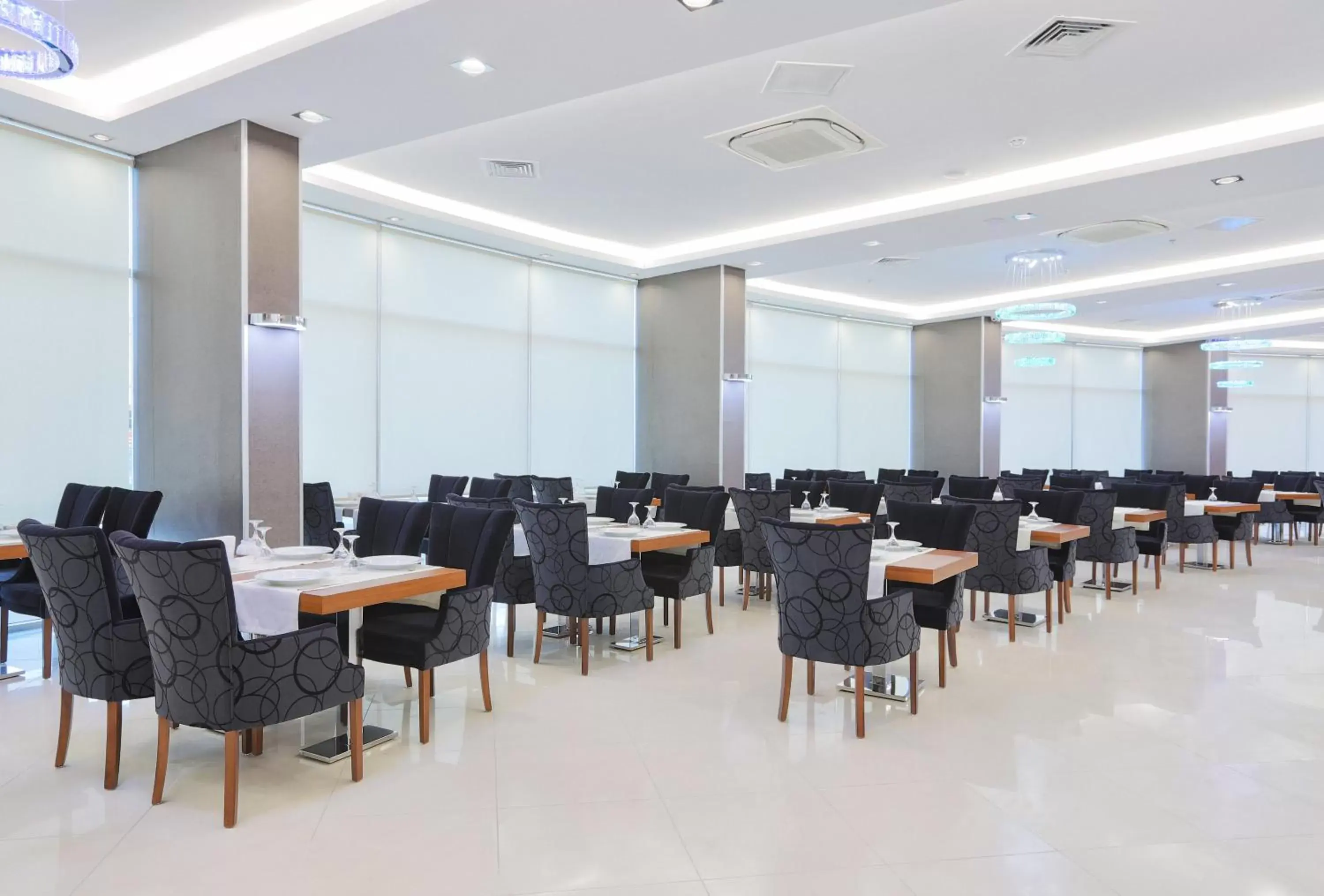 Restaurant/places to eat in Ramada Hotel by Wyndham Edirne Restaurant/places to eat in Ramada Hotel by Wyndham Edirne