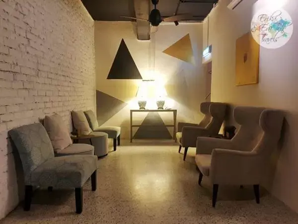 Seating Area in Kim Haus Loft