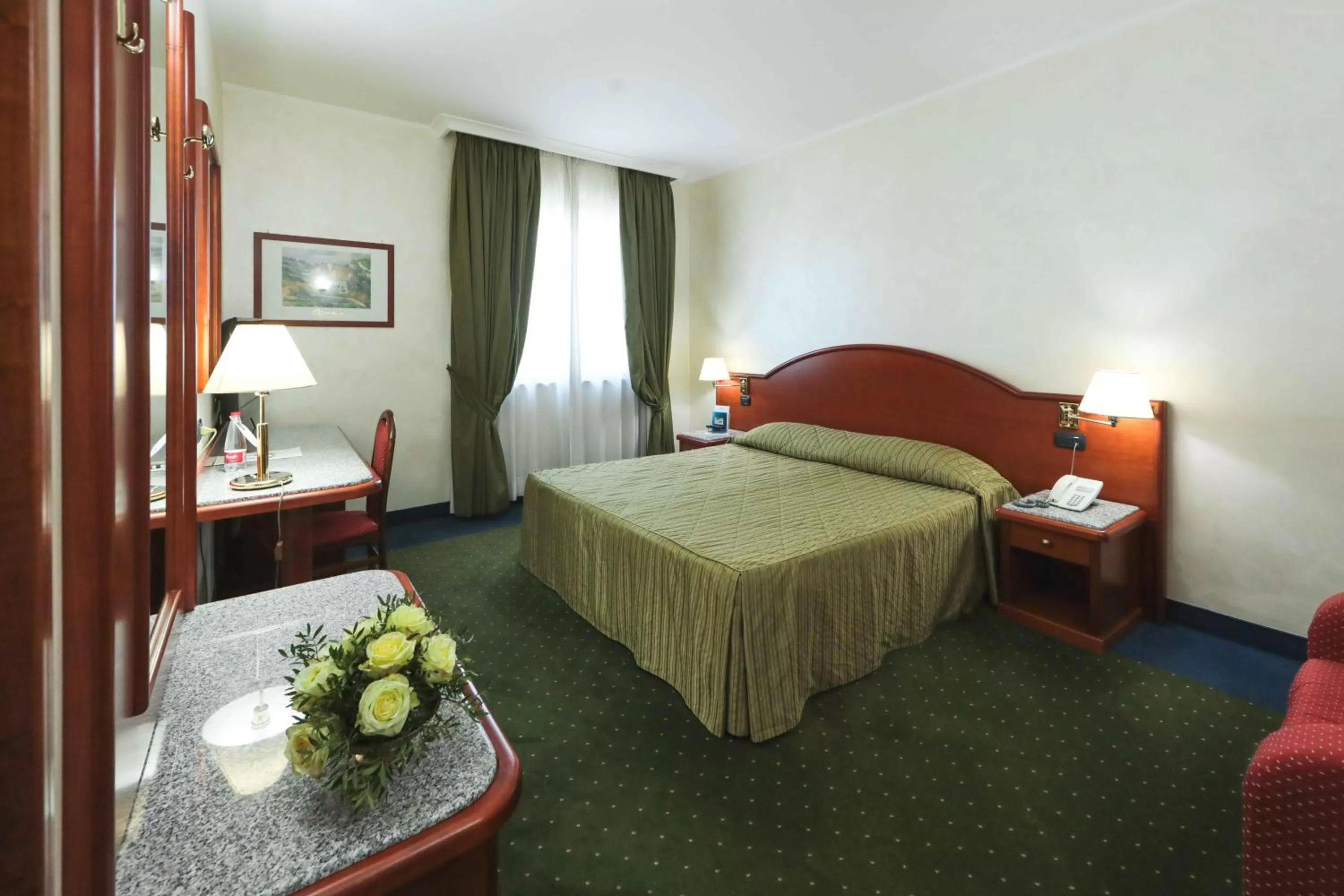 Bed in Edra Palace Hotel & Ristorante