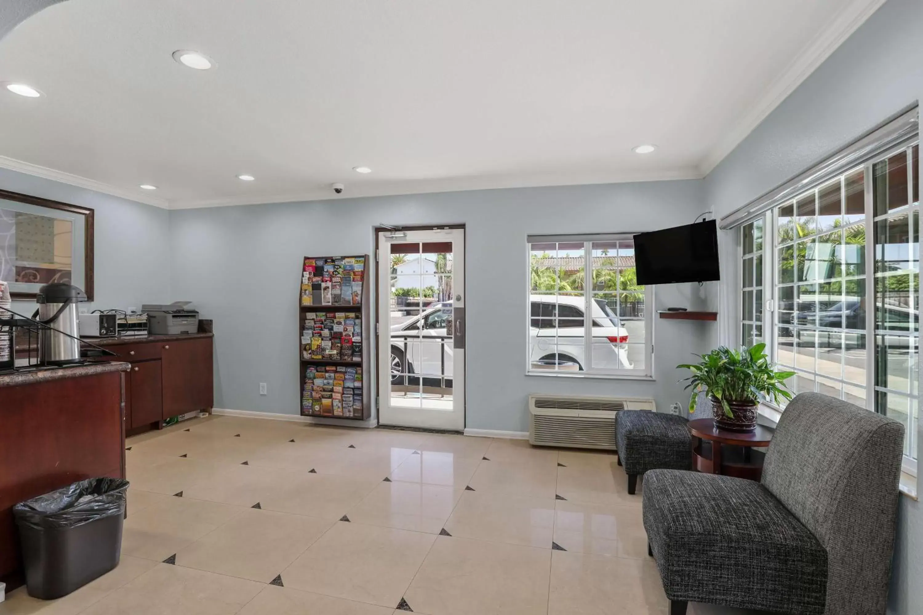 Lobby or reception in Motel 6 Carlsbad, Ca- North Lobby or reception in Motel 6 Carlsbad, Ca- North