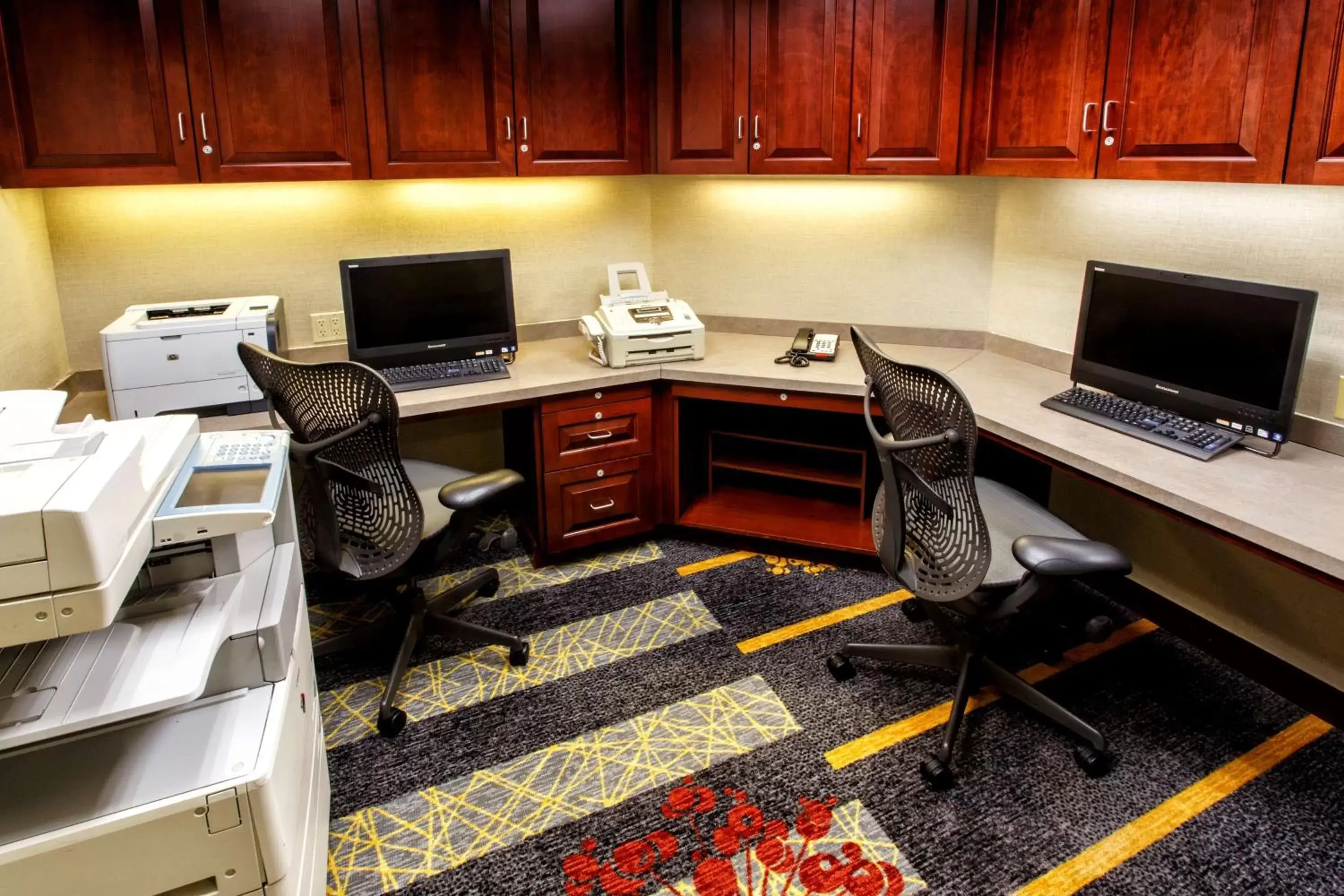 Business facilities, Business Area/Conference Room in Hampton Inn & Suites Staten Island