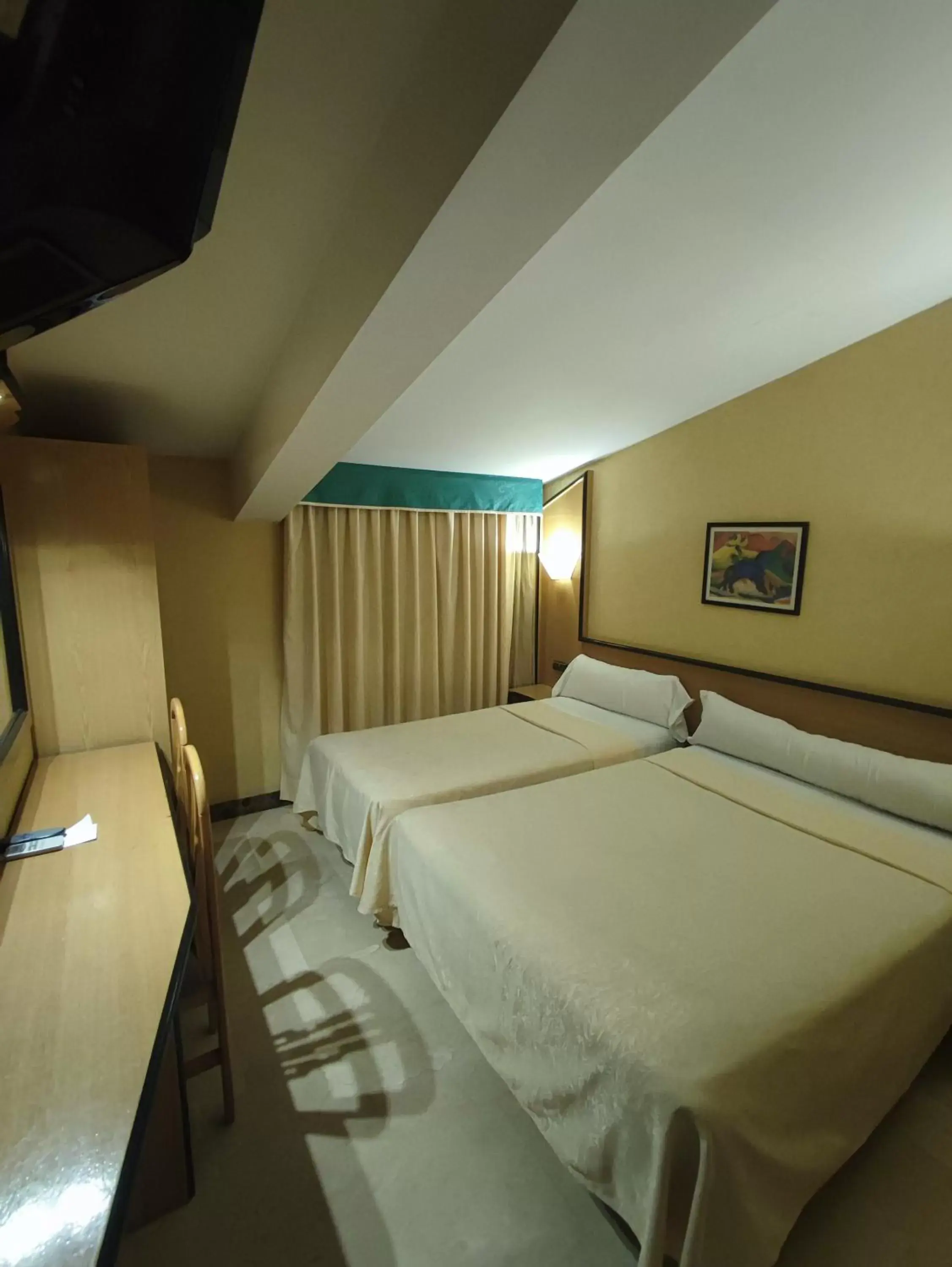 Bedroom, Bed in Hotel Ciudad de Navalcarnero