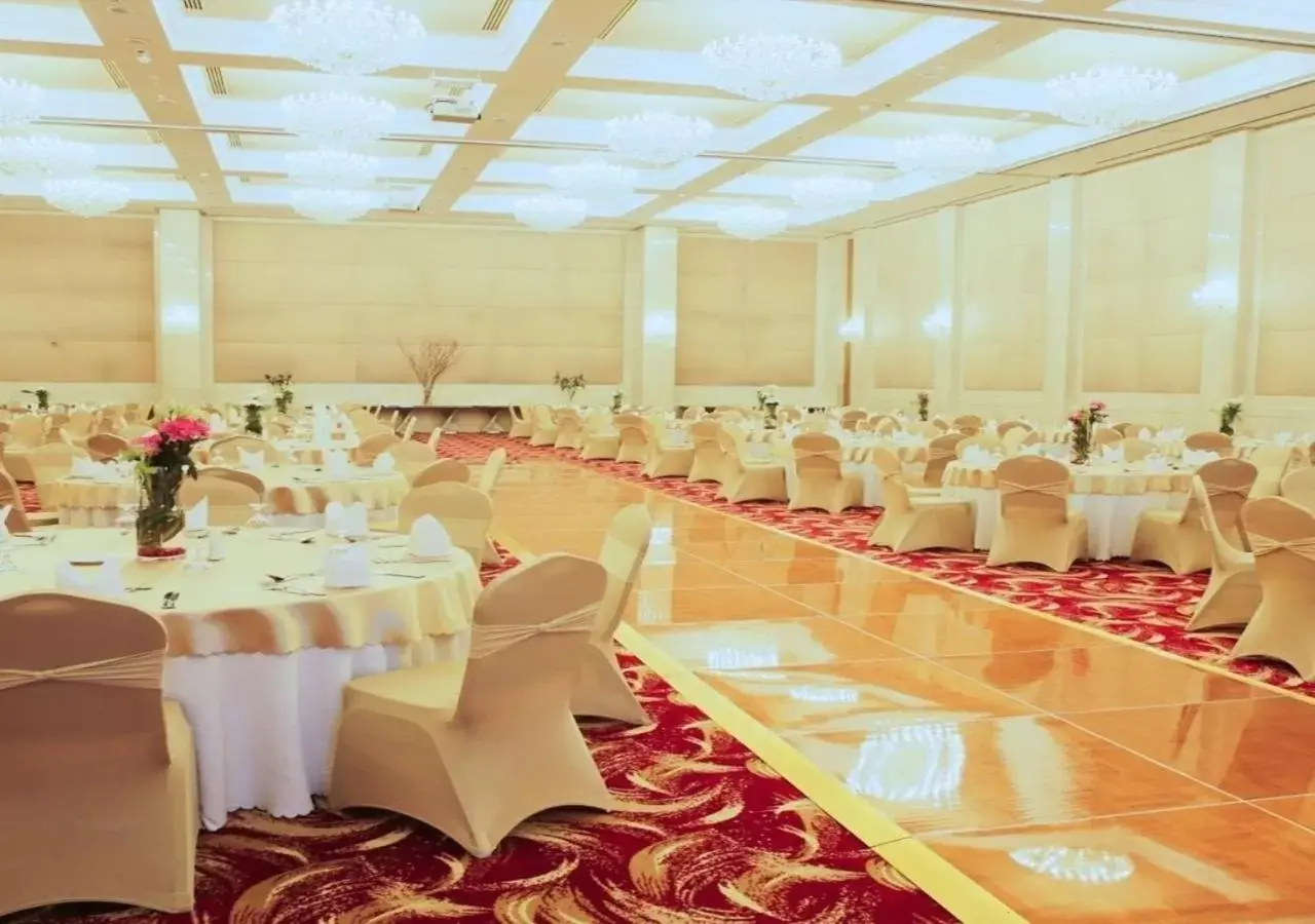 Banquet/Function facilities, Banquet Facilities in Grand Hotel