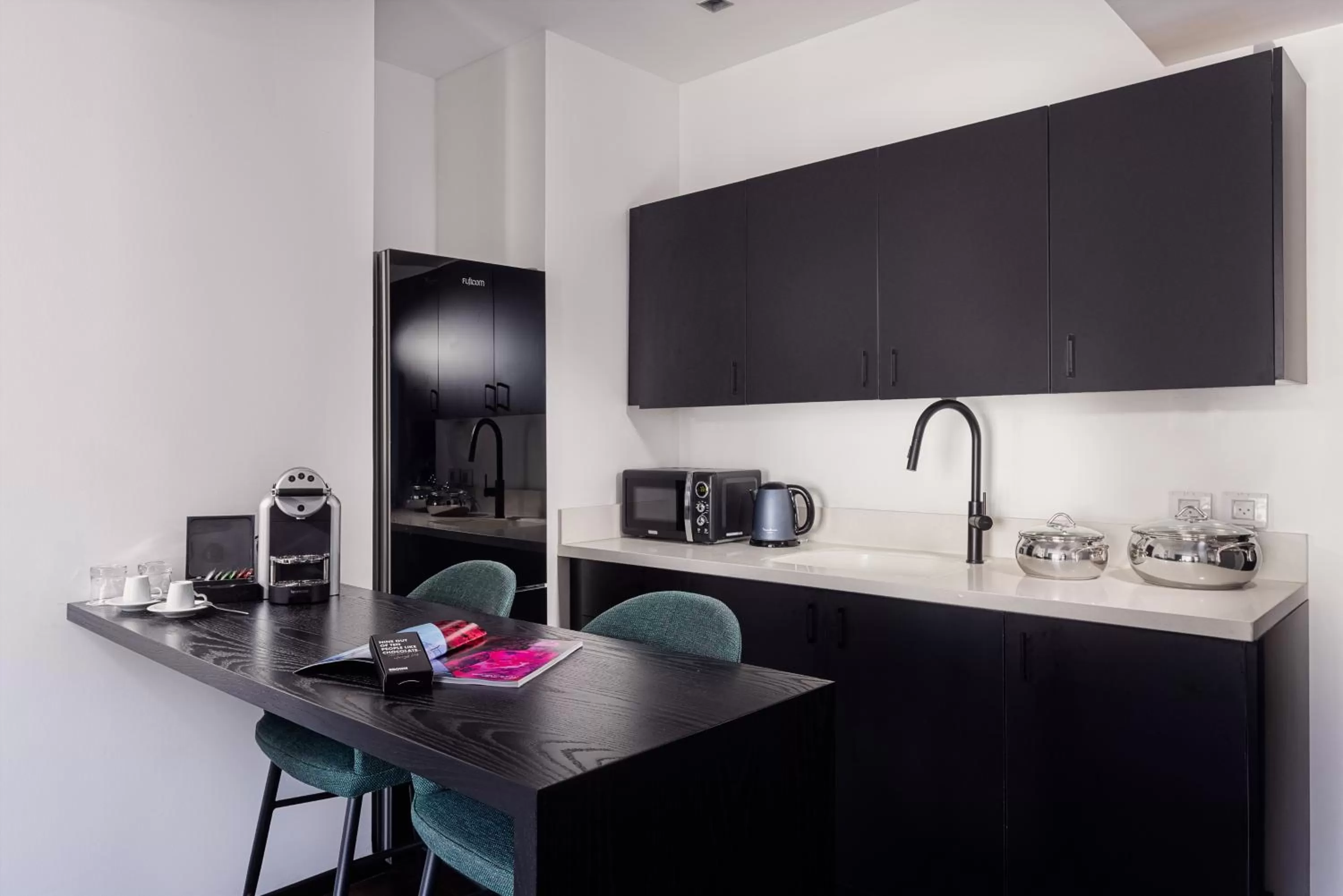 Kitchen or kitchenette, Kitchen/Kitchenette in Townhouse Residence a member of Brown Hotels
