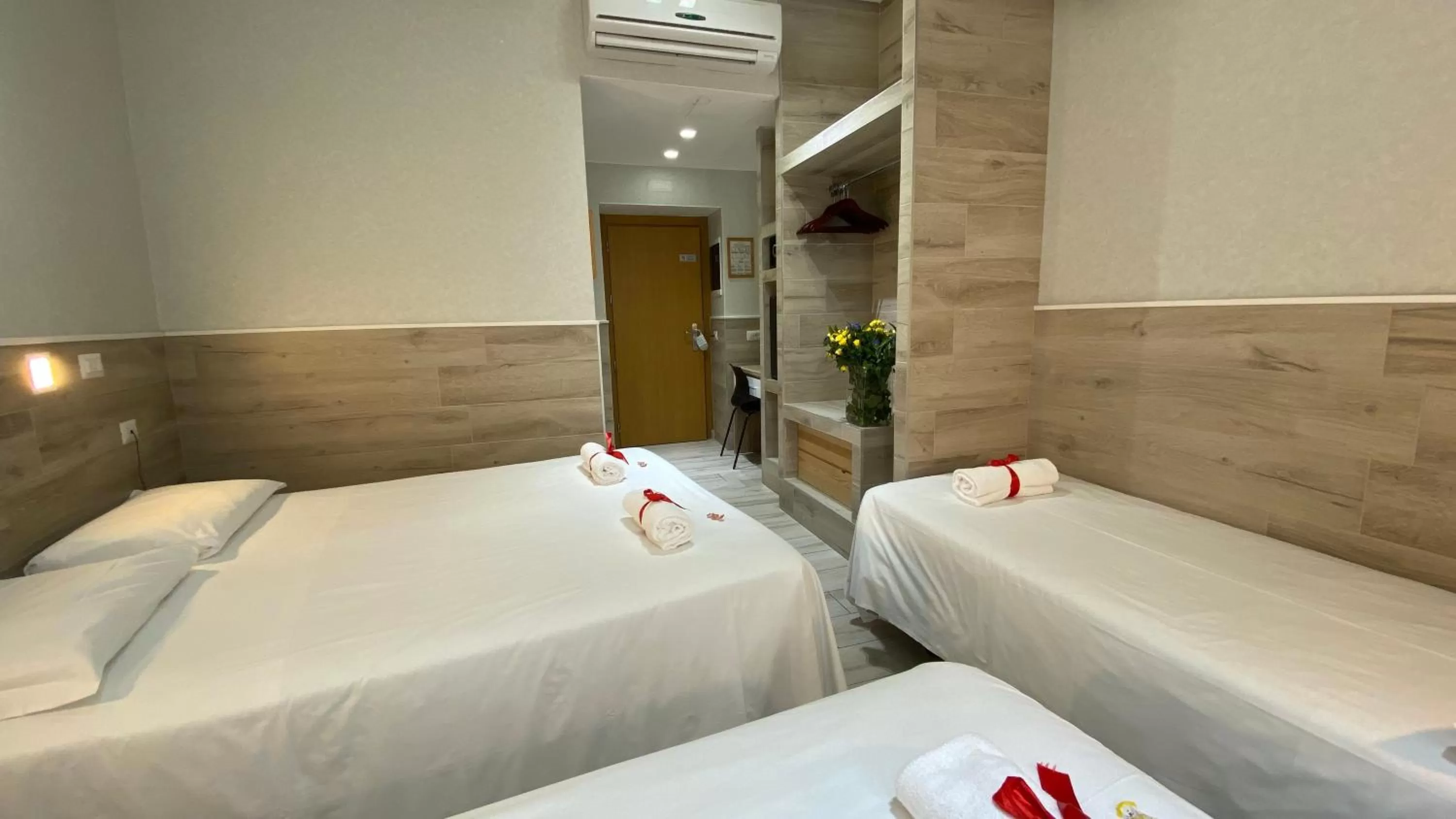 Bedroom, Bed in Eurohotel