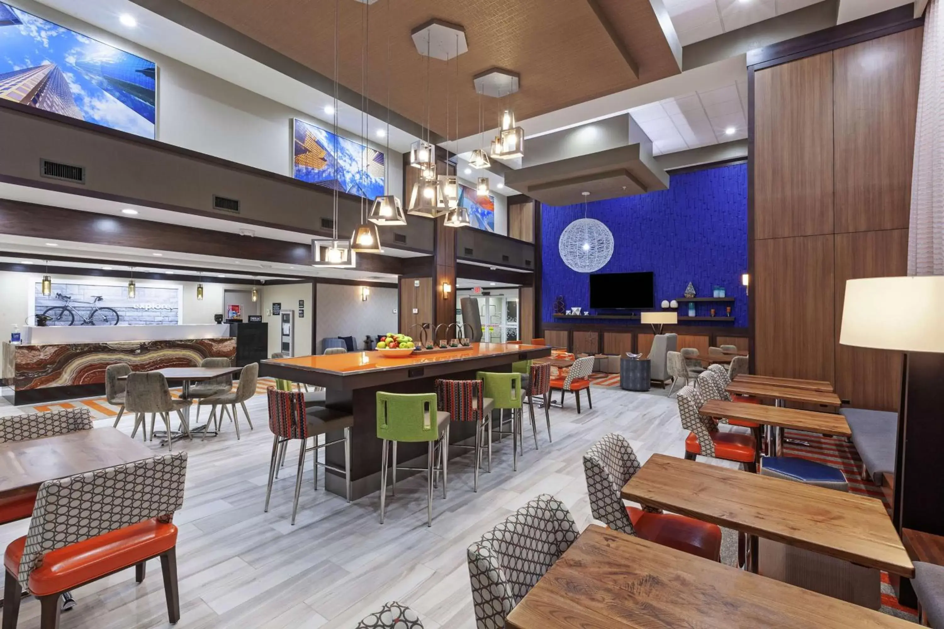 Lobby or reception, Restaurant/Places to Eat in Hampton Inn & Suites Houston-Bush Intercontinental Airport