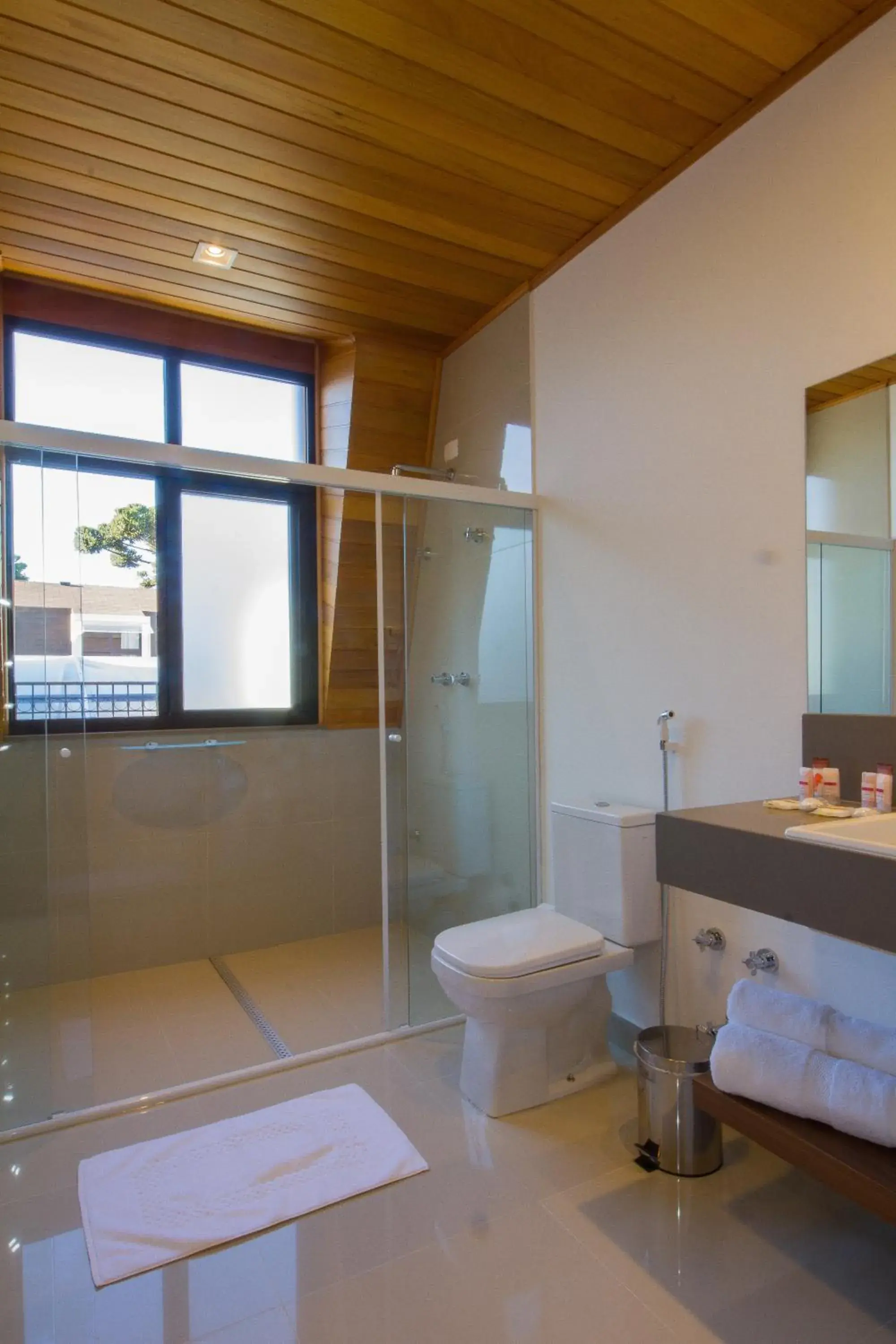 Superior Triple Room in Pousada Luis XV Superior Triple Room in Pousada Luis XV