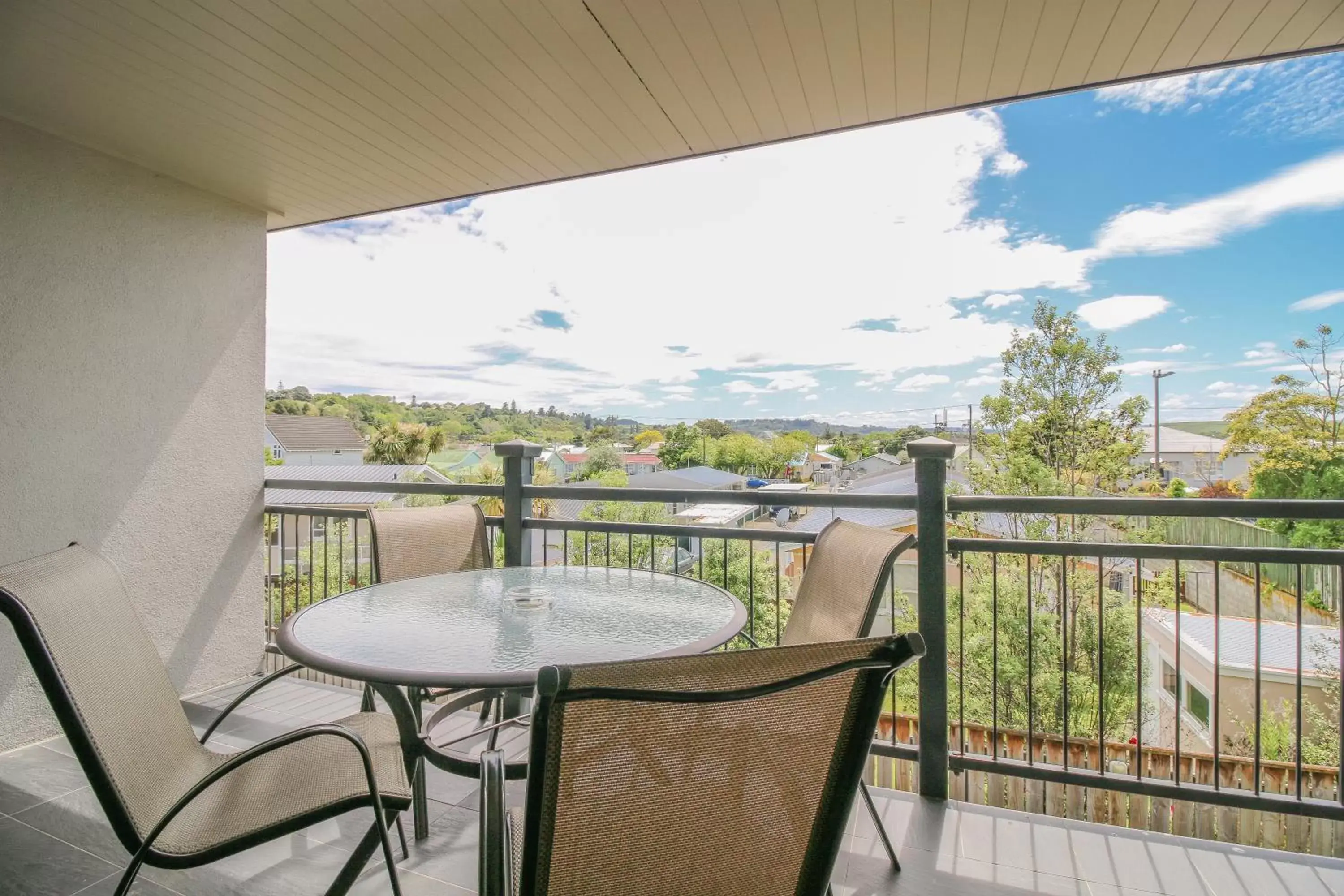 Balcony/Terrace in Aotea Motor Lodge