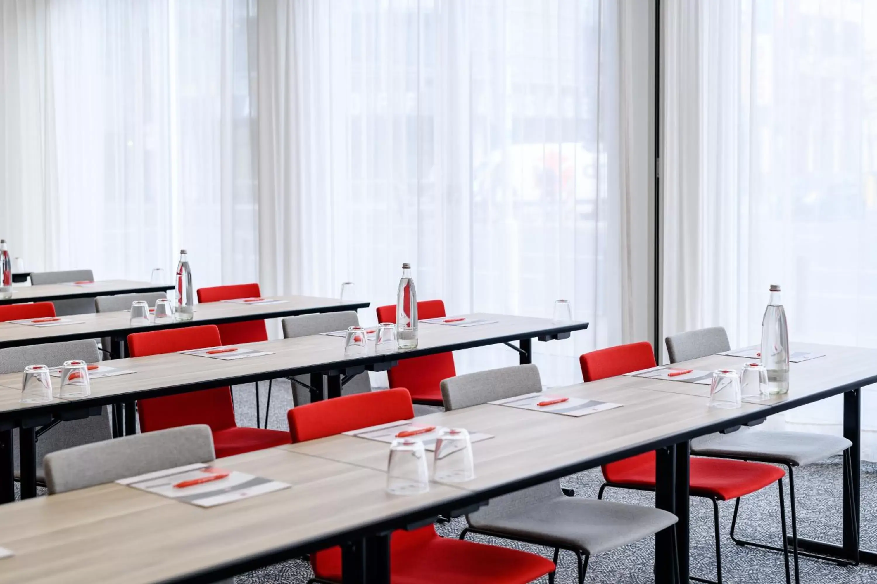 Business facilities in ibis Mainz City