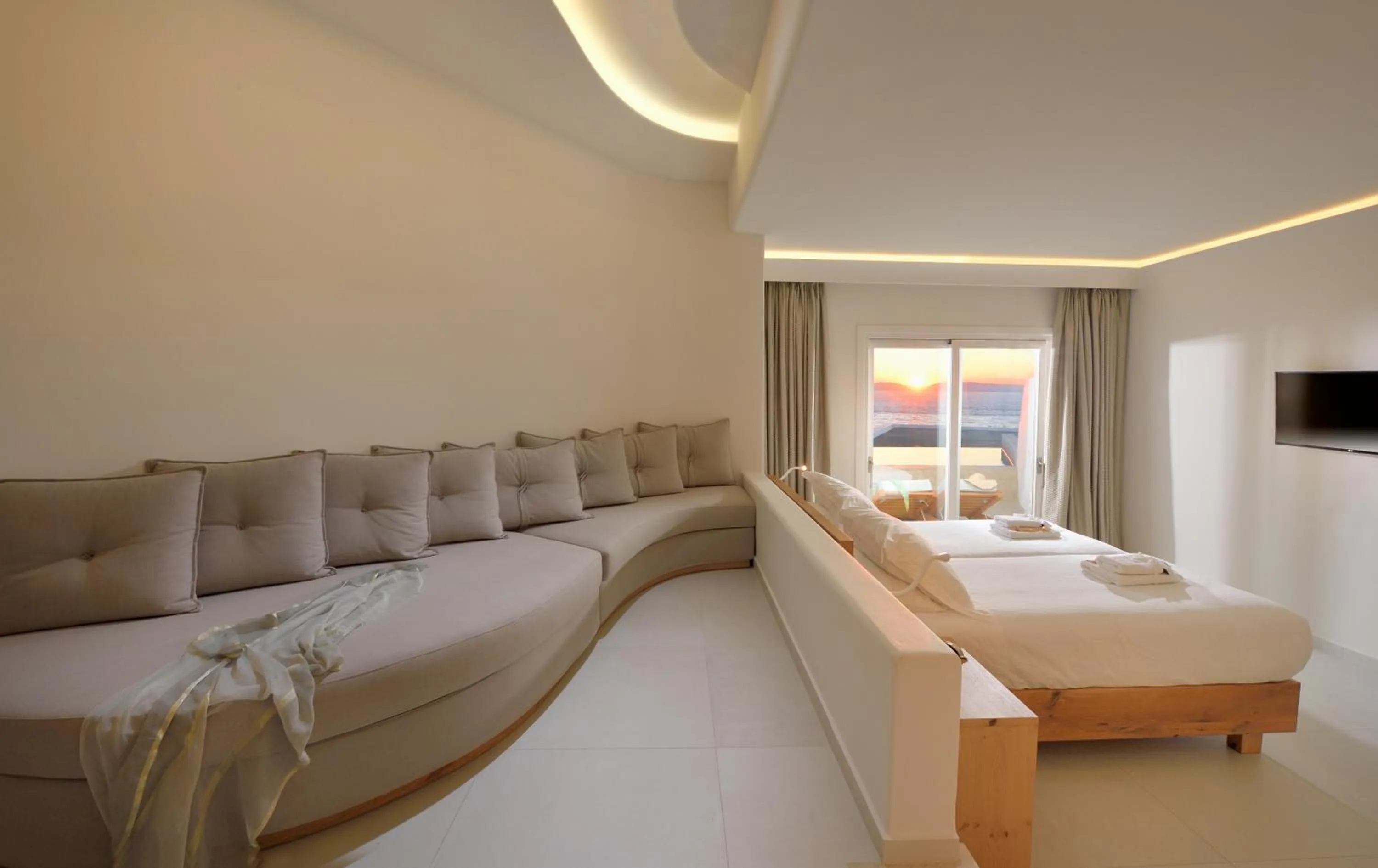 Photo of the whole room, Bed in Anax Resort and Spa