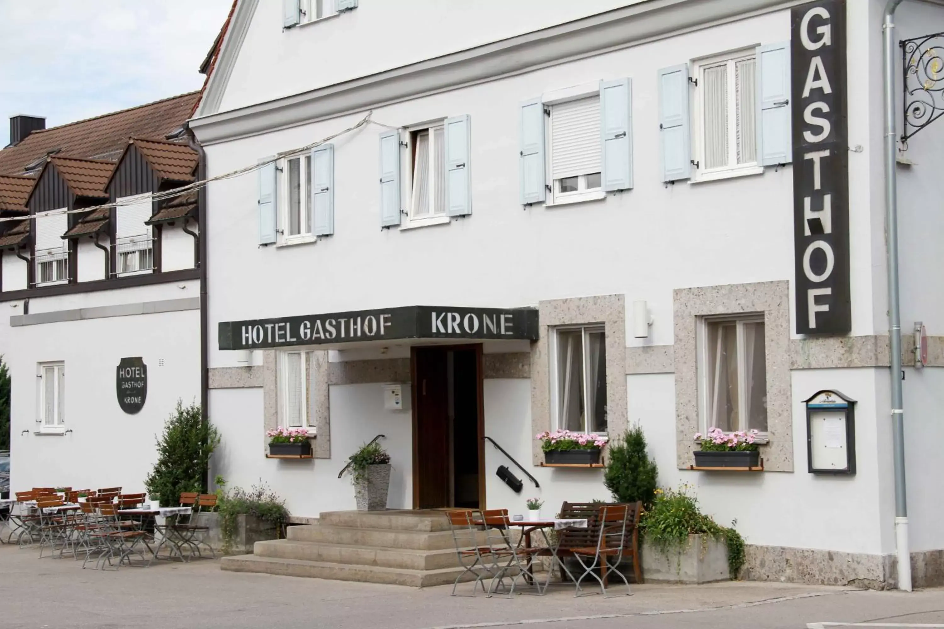 Facade/entrance in Hotel Gasthof Krone Facade/entrance in Hotel Gasthof Krone