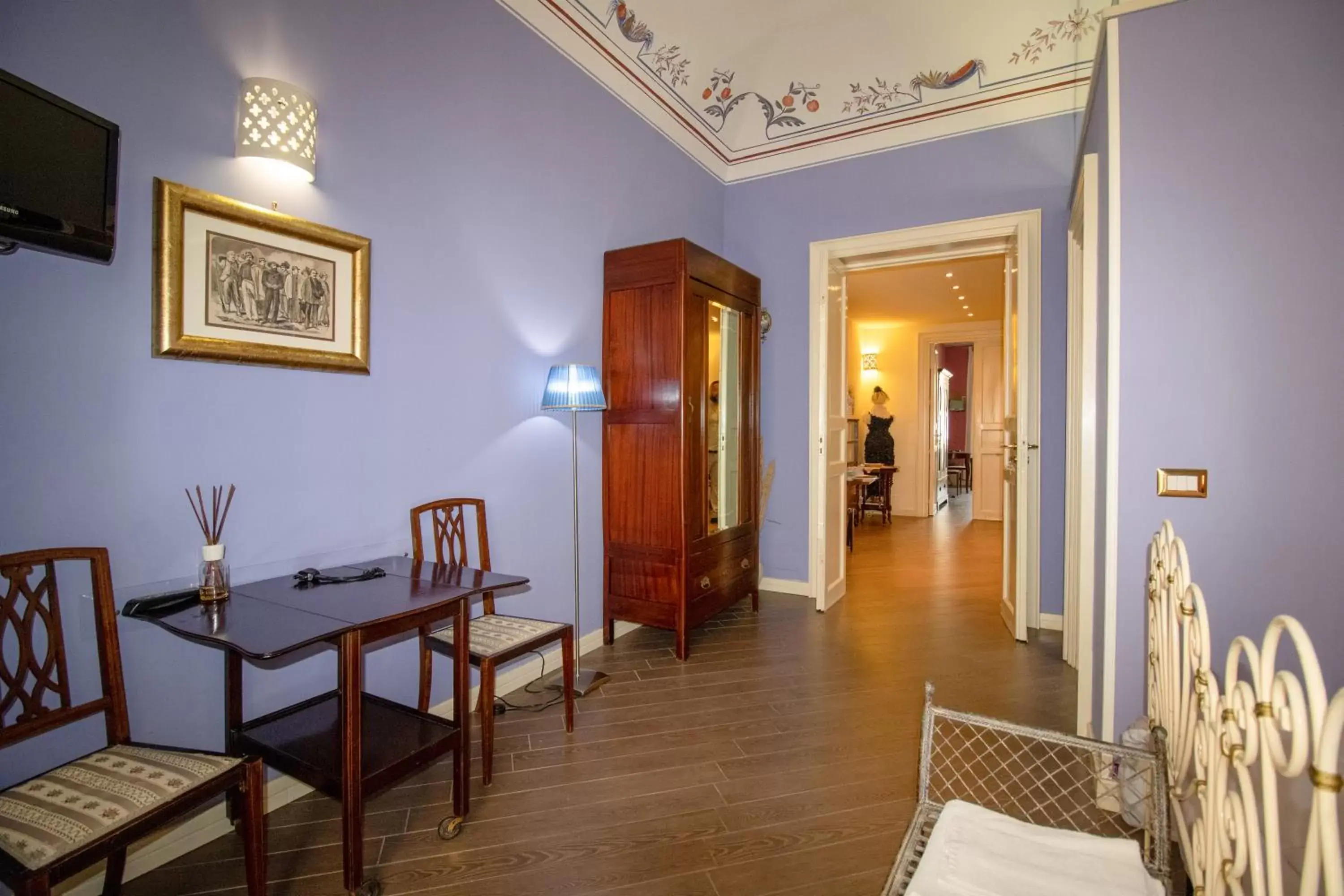 Photo of the whole room, Dining Area in THE PALACE B&B and Apartments