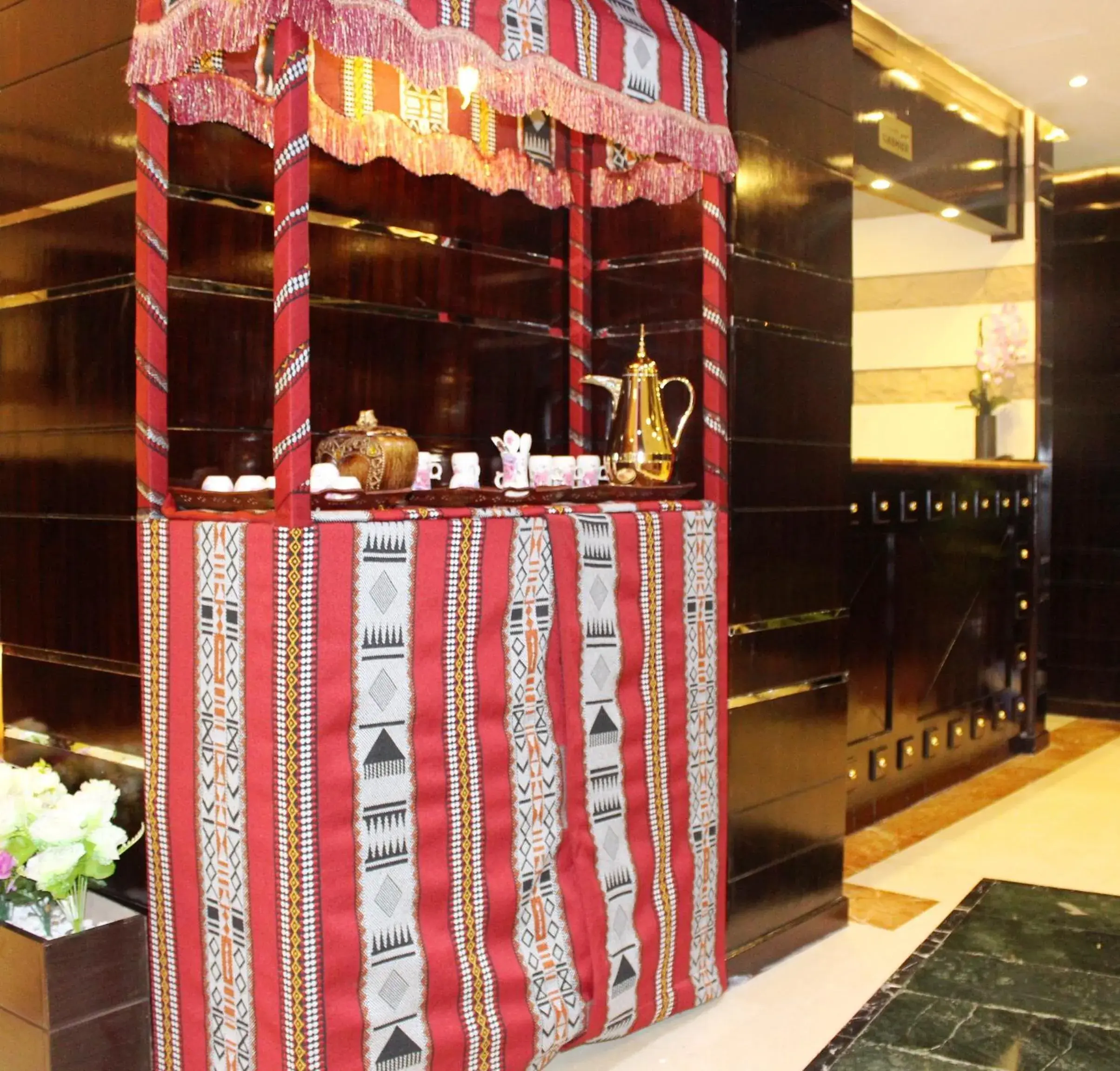 Decorative detail in Al Khaleej Grand Hotel