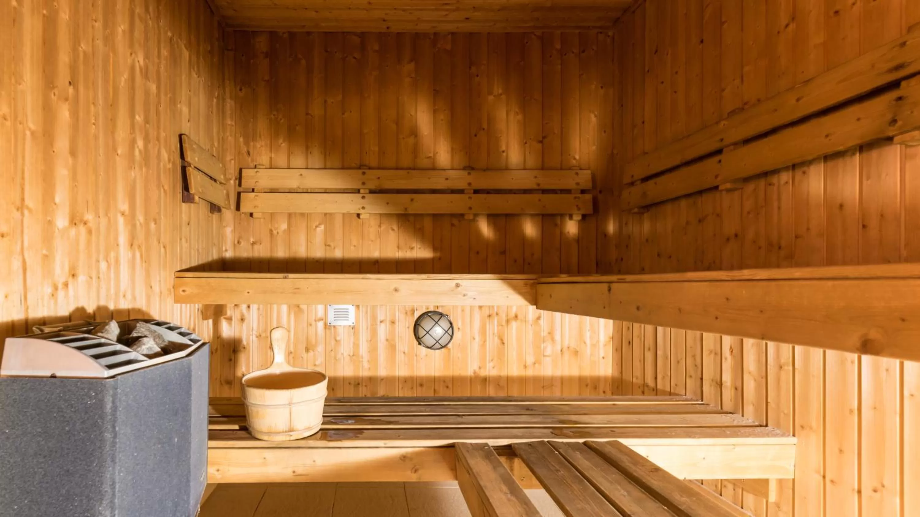 Sauna in Grand Millennium Auckland