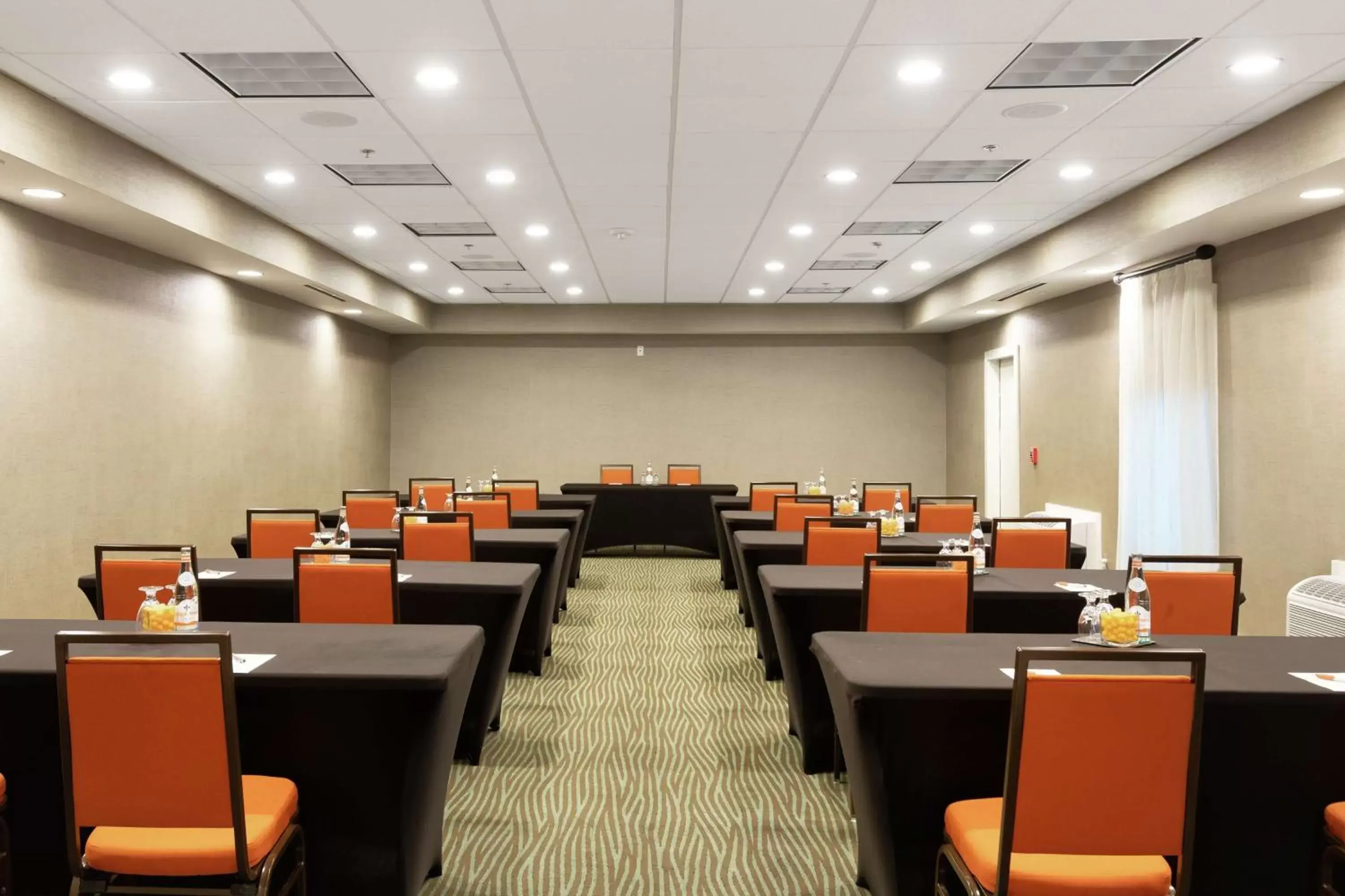 Meeting/conference room in DoubleTree by Hilton Galveston Beach