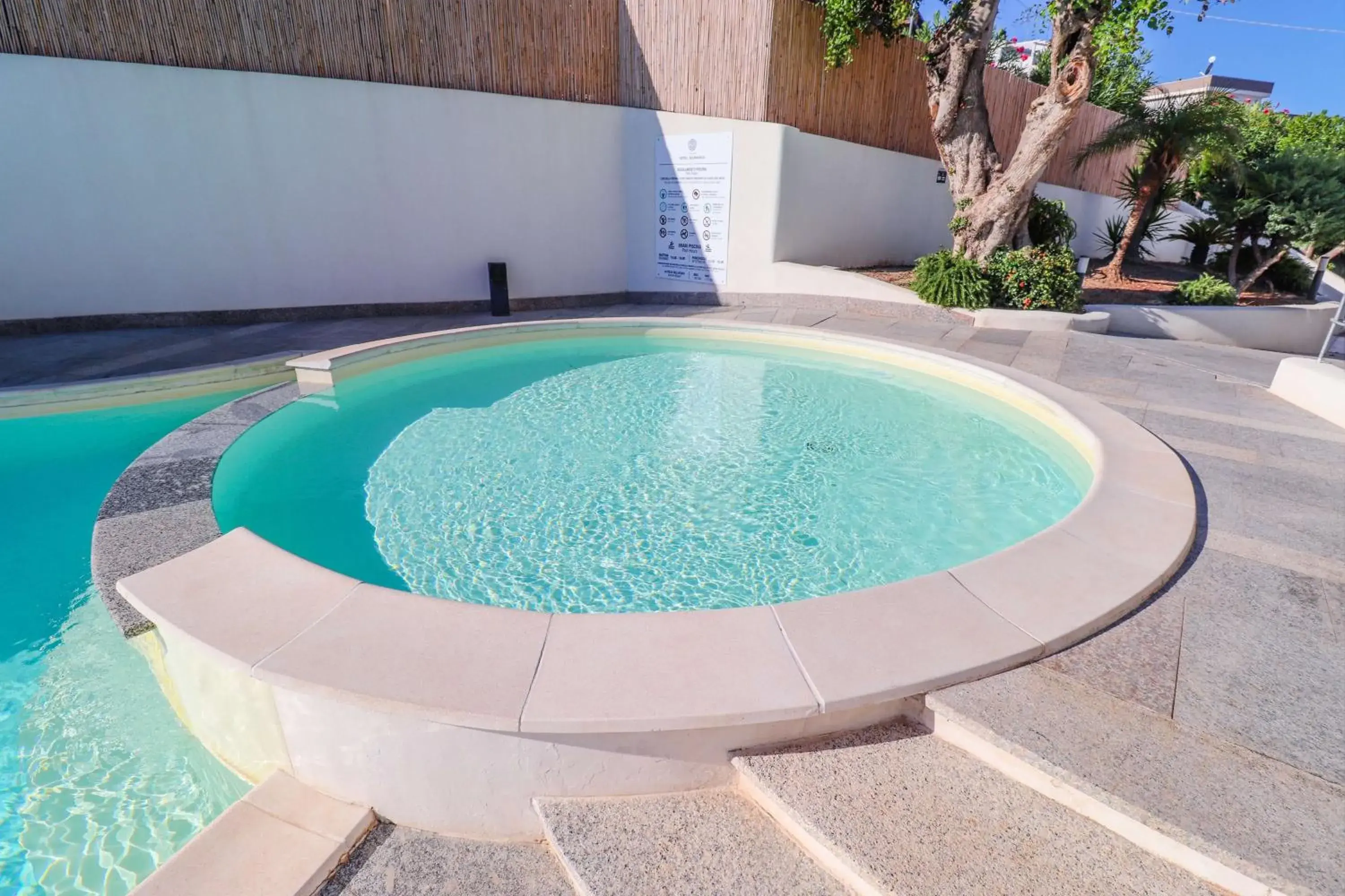 Pool view, Swimming Pool in Best Western Hotel Blumarea