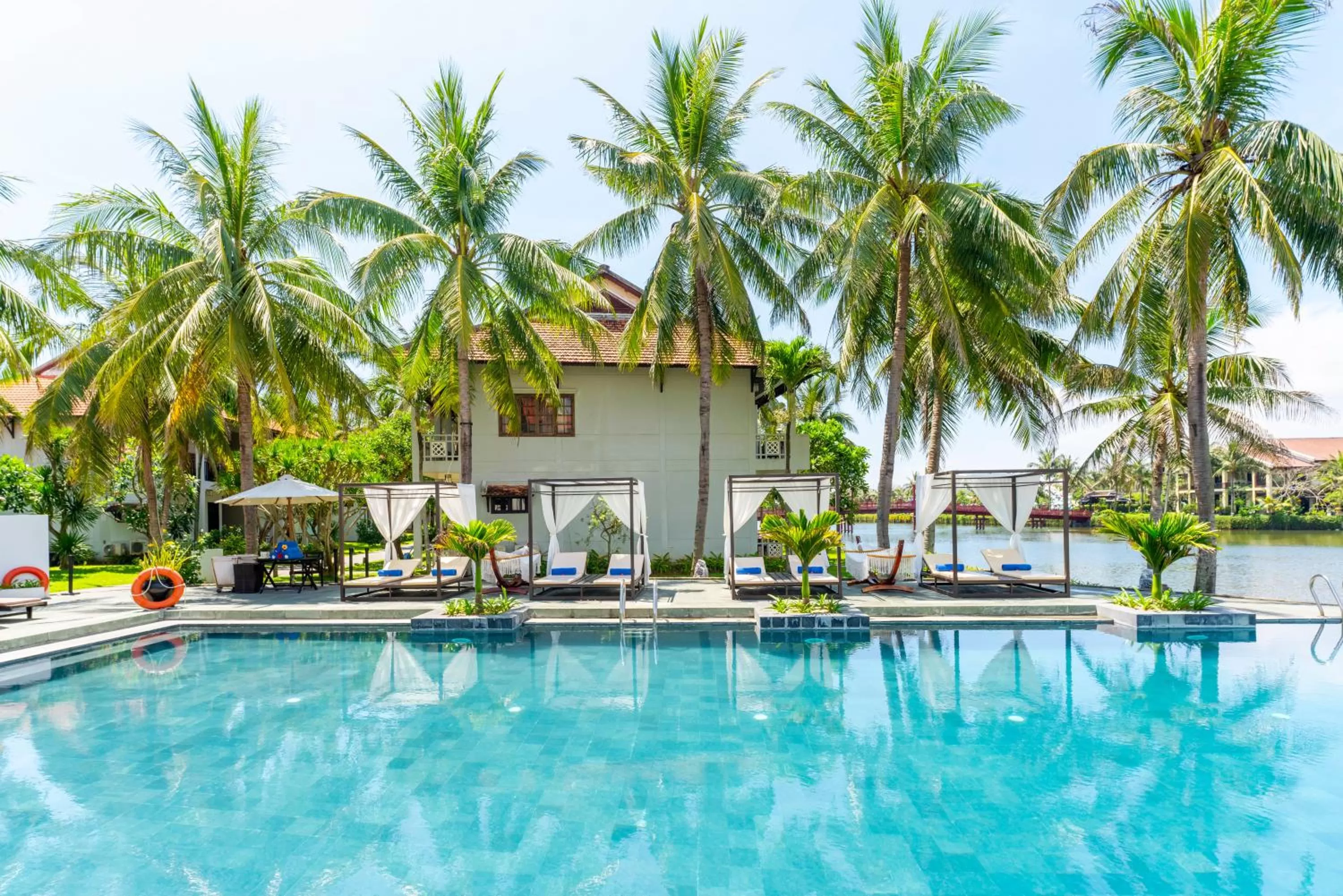 Swimming pool in Hoi An Beach Resort