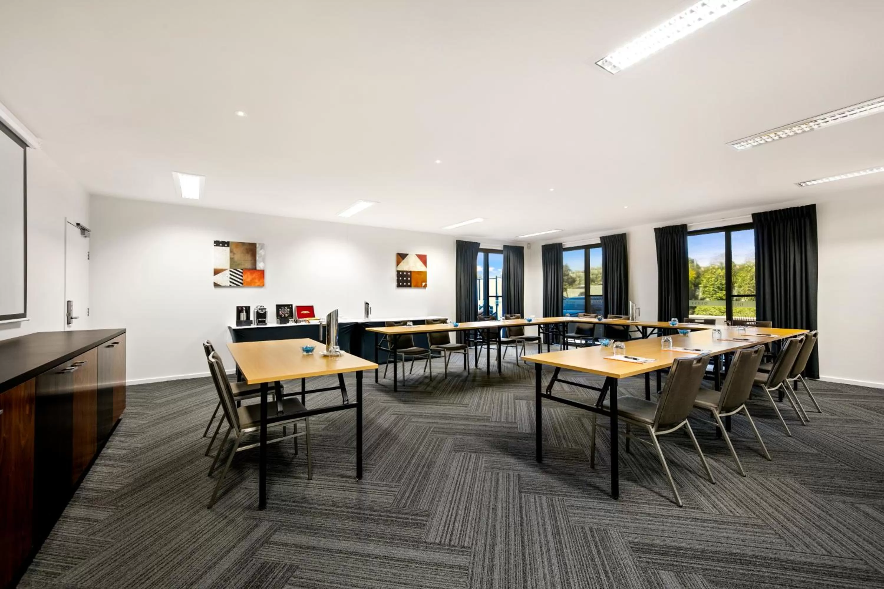 Business facilities in Quest Moorabbin