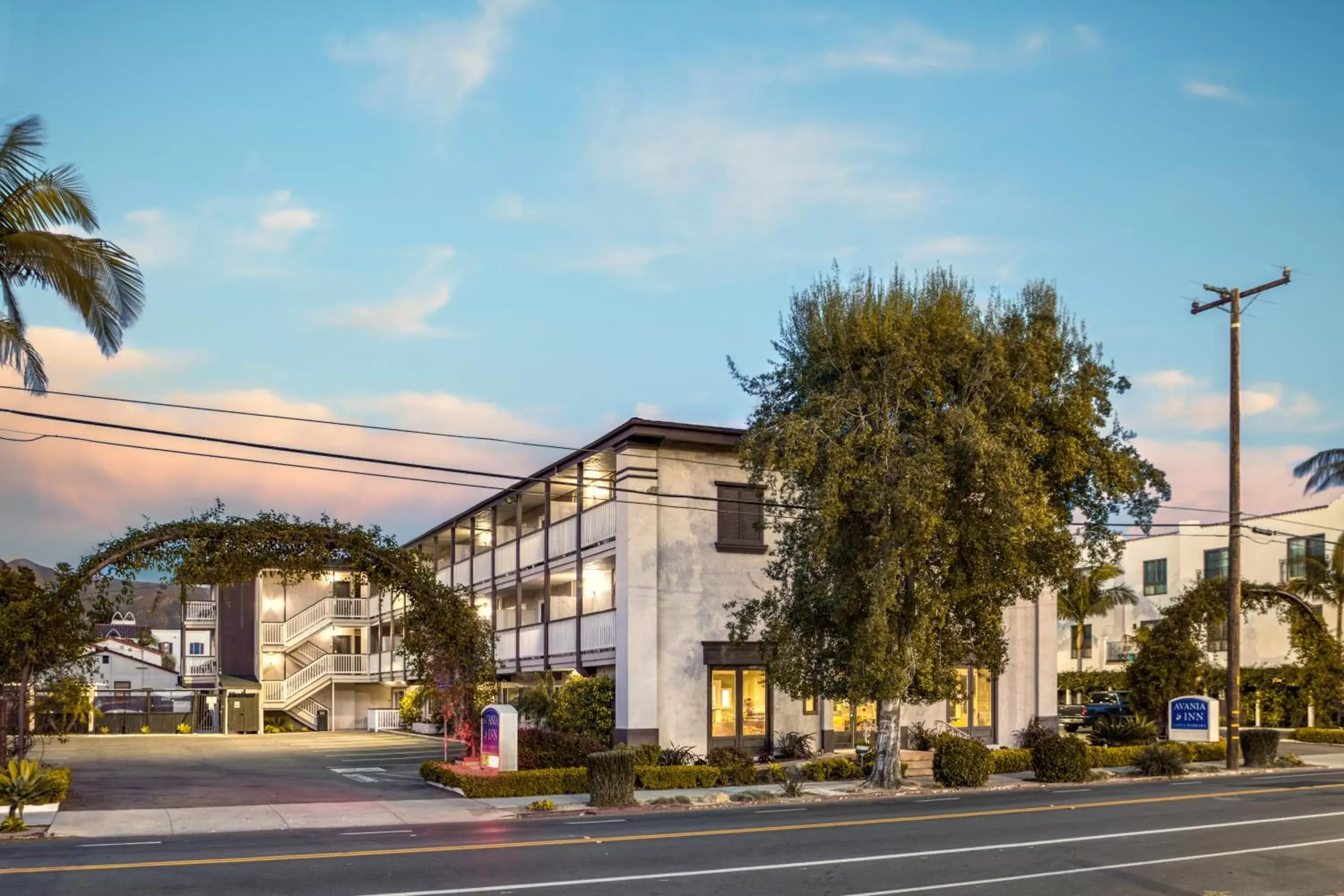 Facade/entrance, Property Building in Avania Inn of Santa Barbara
