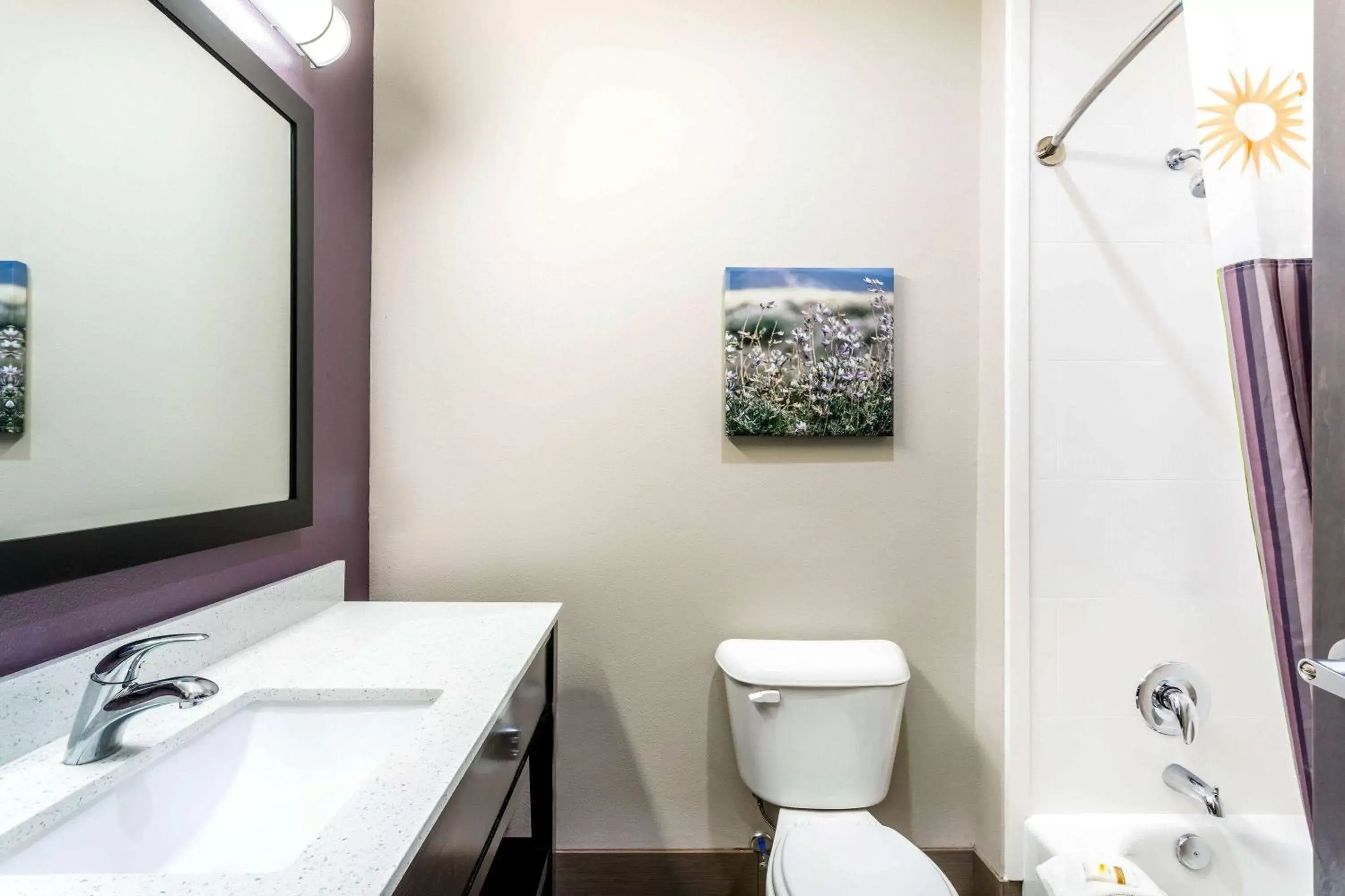 Bathroom in La Quinta by Wyndham Colorado City