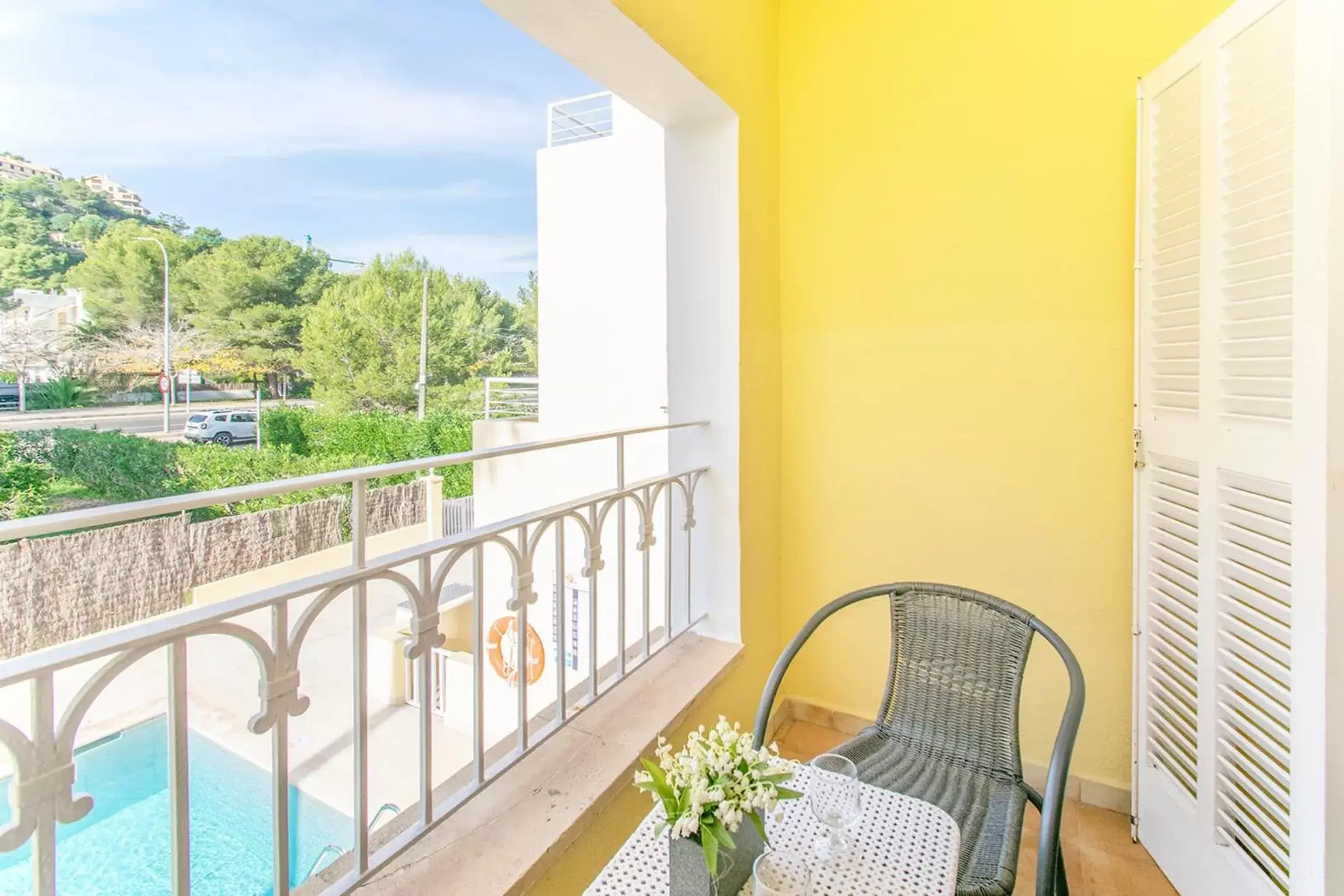 View (from property/room), Balcony/Terrace in Apartamentos Falcó