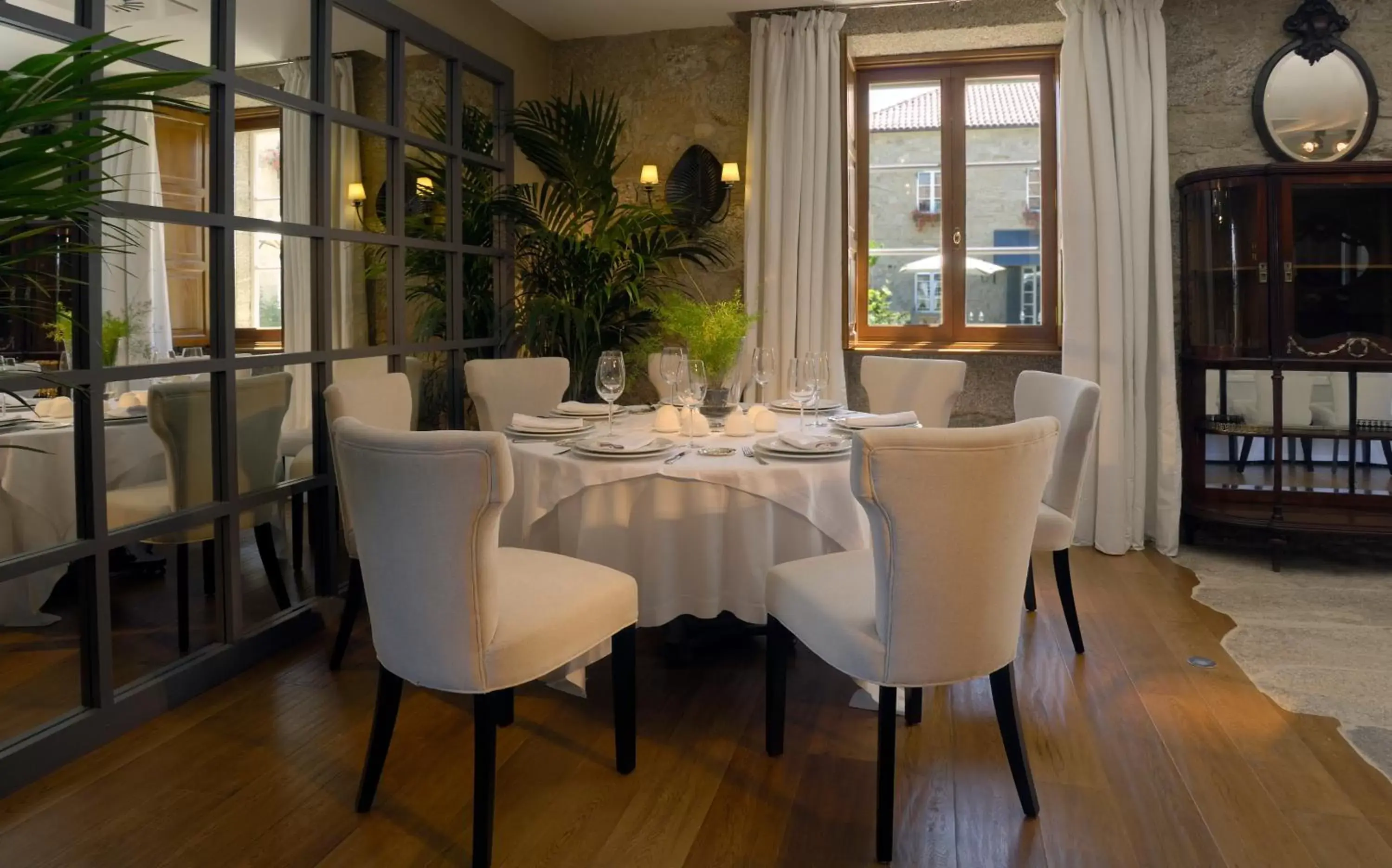 Restaurant/Places to Eat in A Quinta Da Auga Hotel Spa Relais & Chateaux