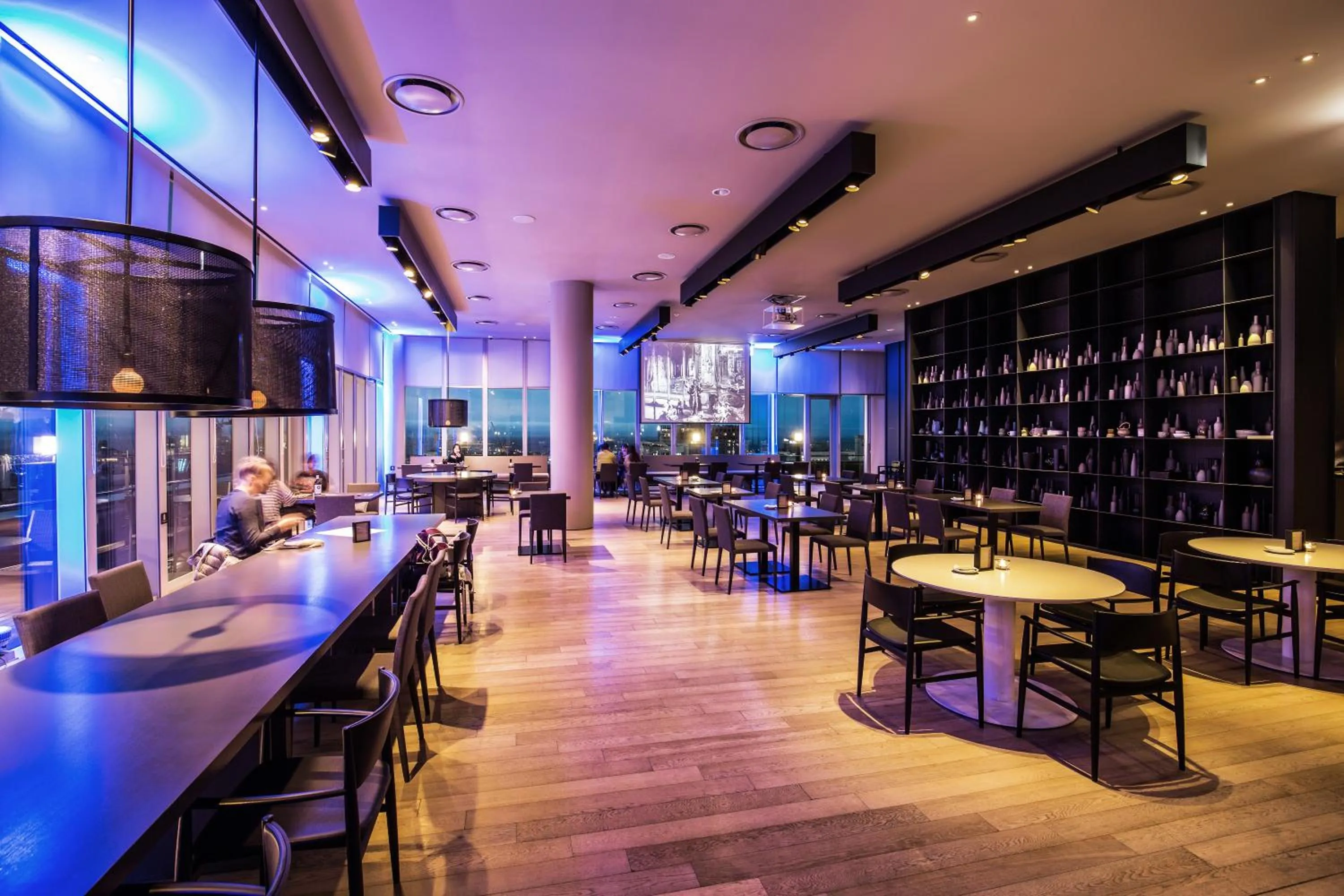 Food and drinks in Shilla Stay Jeju Airport