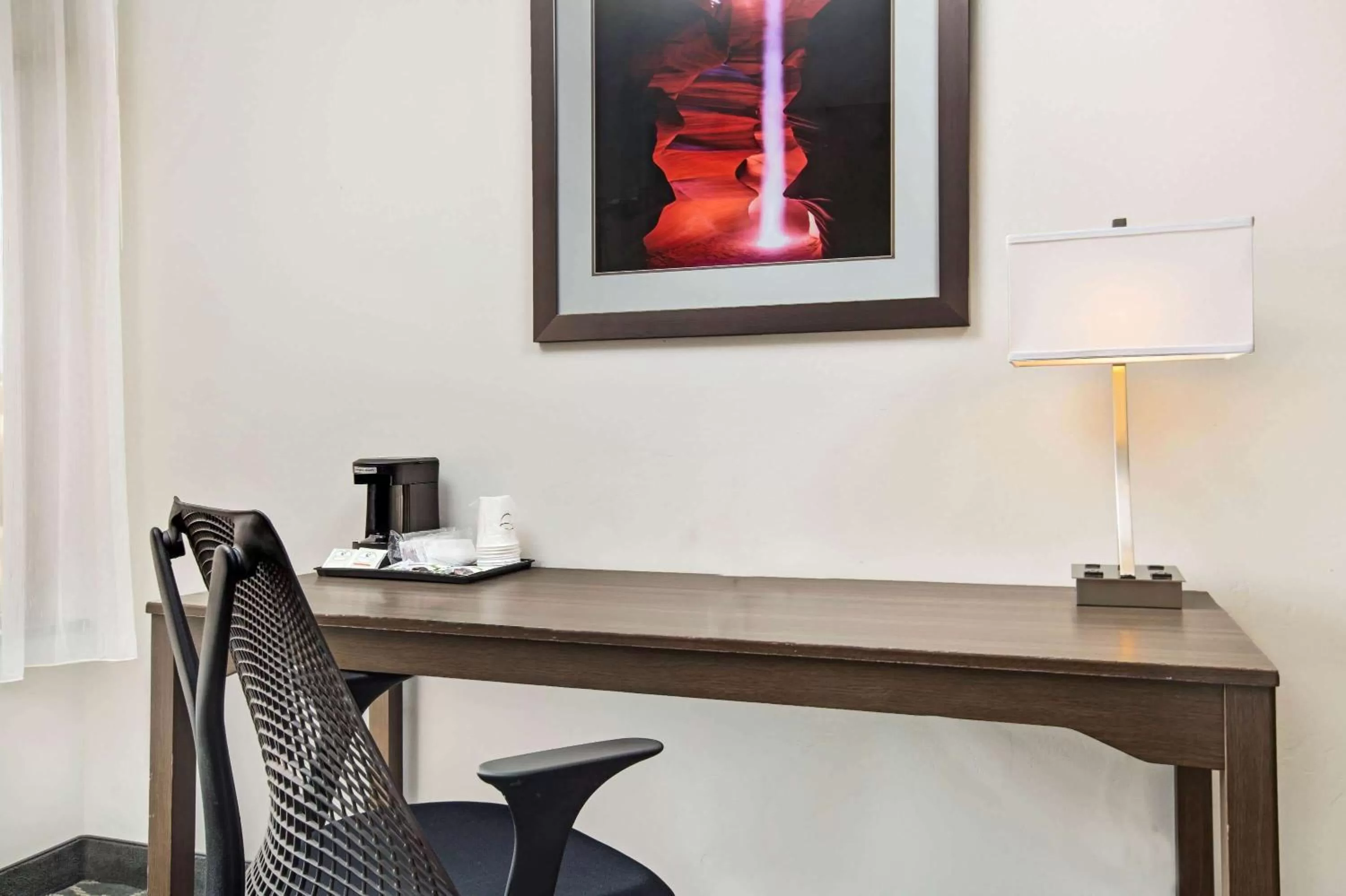 Photo of the whole room in La Quinta by Wyndham Page at Lake Powell