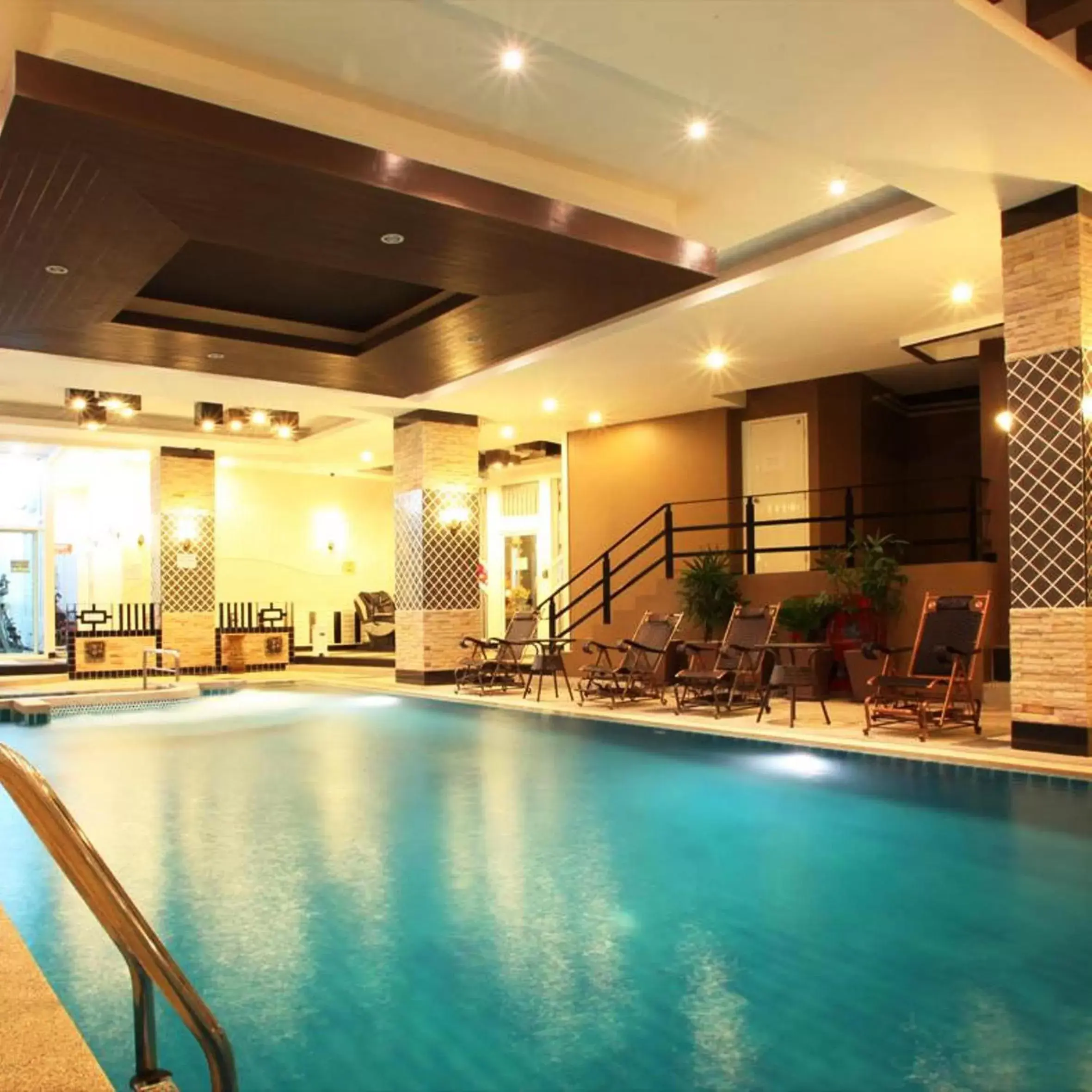 Swimming Pool in KTK Pattaya Hotel & Residence