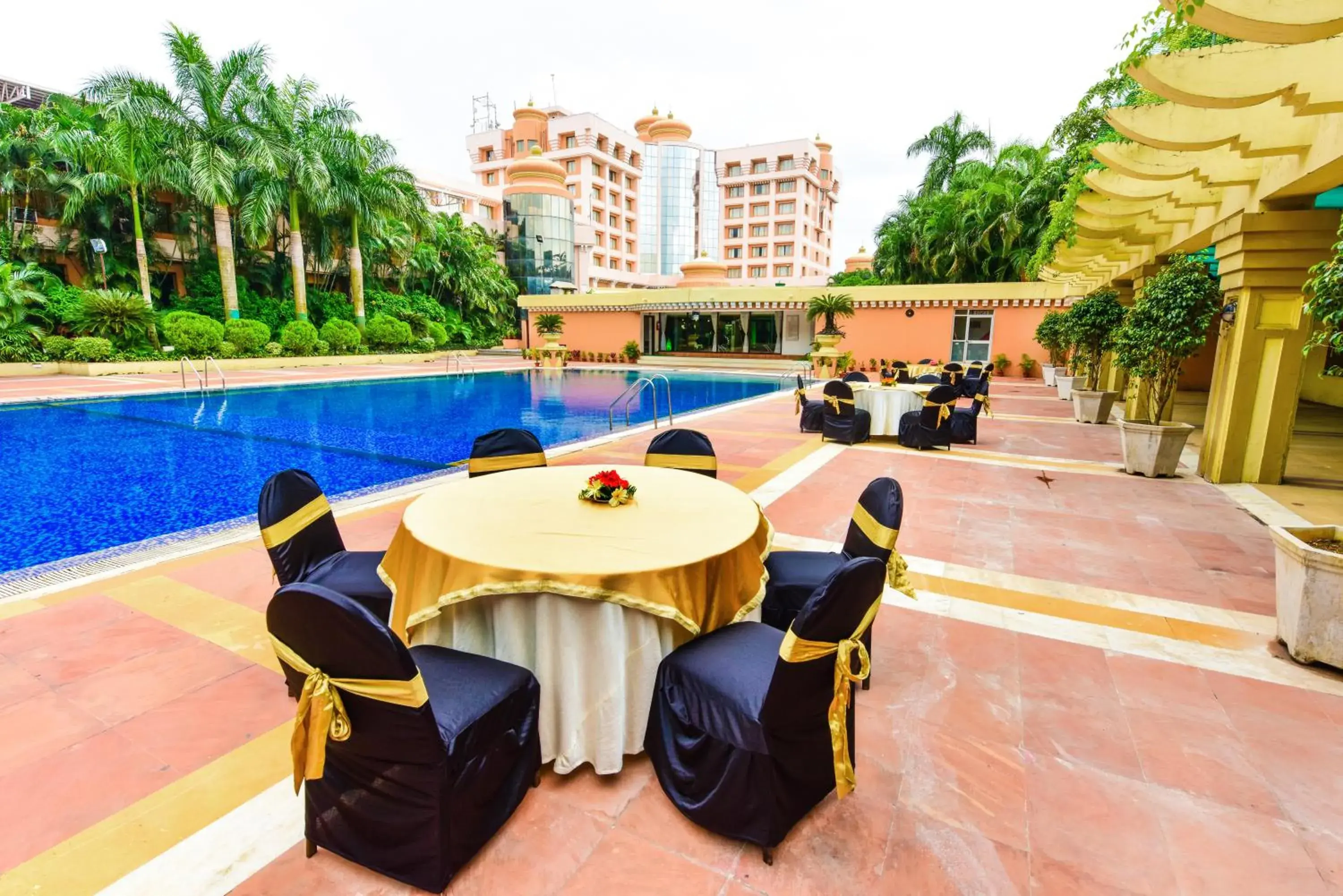 Lobby or reception, Swimming Pool in Hotel Swosti Premium Bhubaneswar