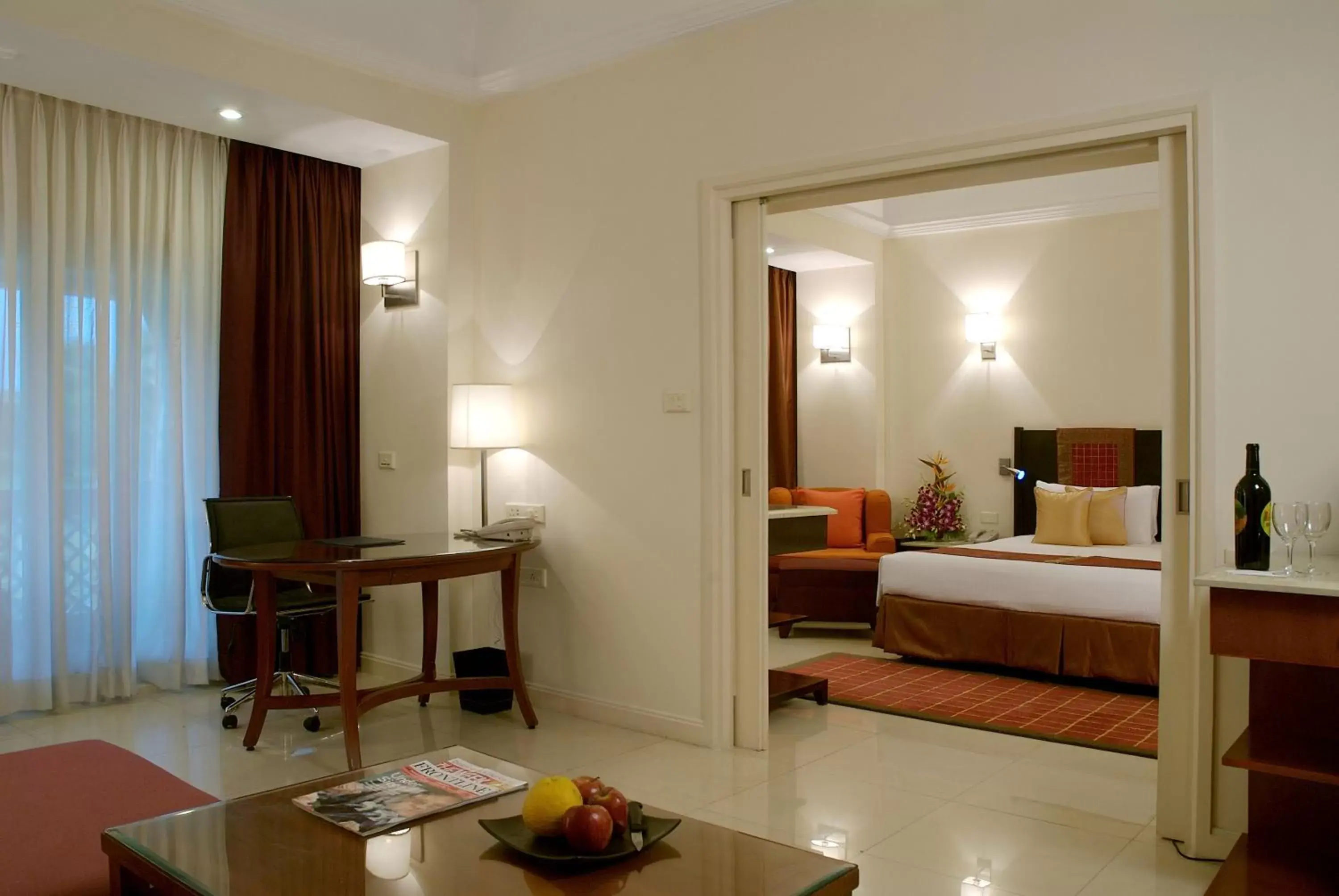 Photo of the whole room, Bed in Vivanta Aurangabad, Maharashtra