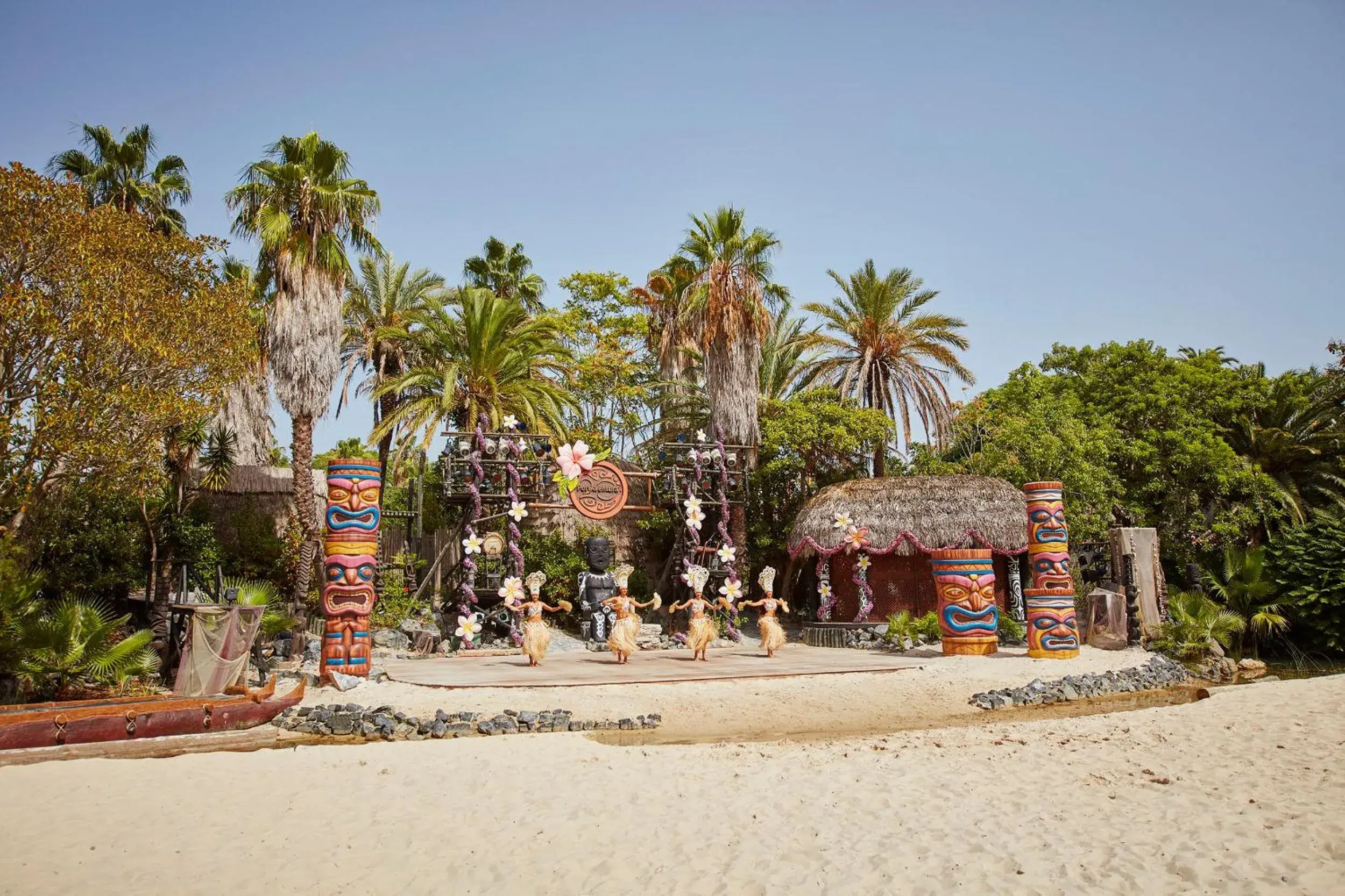 Nearby landmark, Beach in Portaventura Hotel Caribe