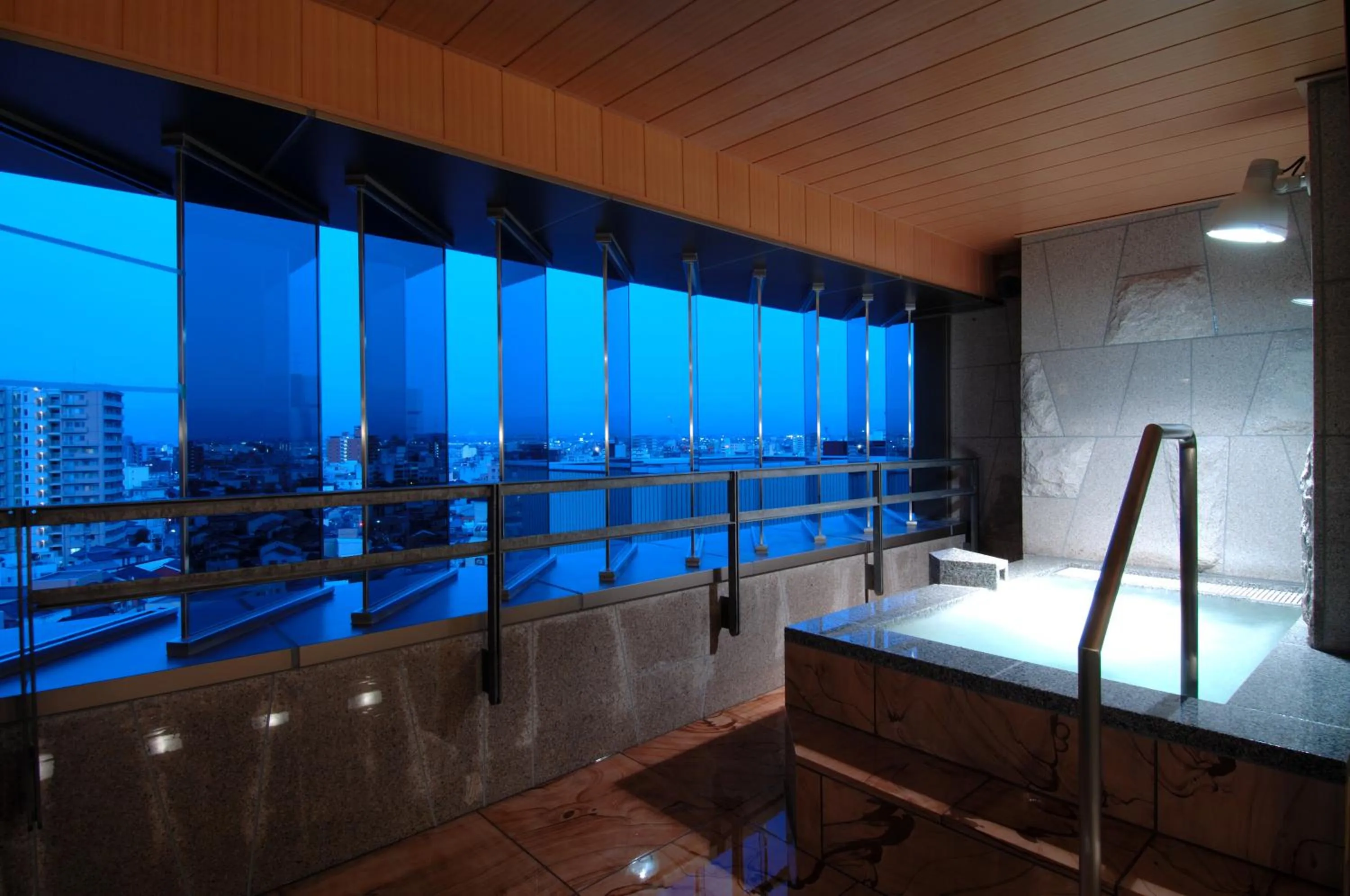 Hot Tub in Toyama Manten Hotel