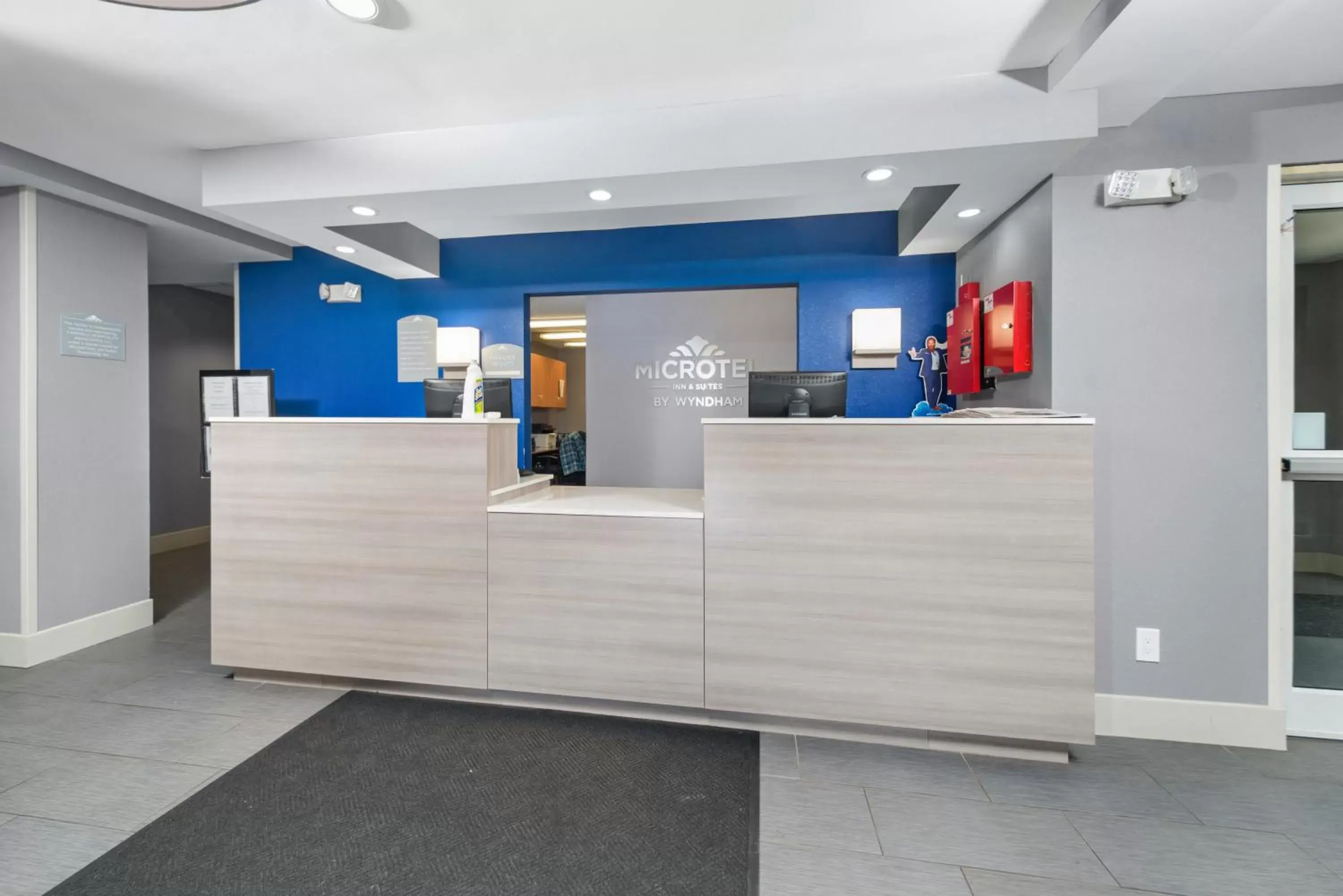Lobby or reception in Microtel Inn & Suites by Wyndham Bethel/Danbury Lobby or reception in Microtel Inn & Suites by Wyndham Bethel/Danbury