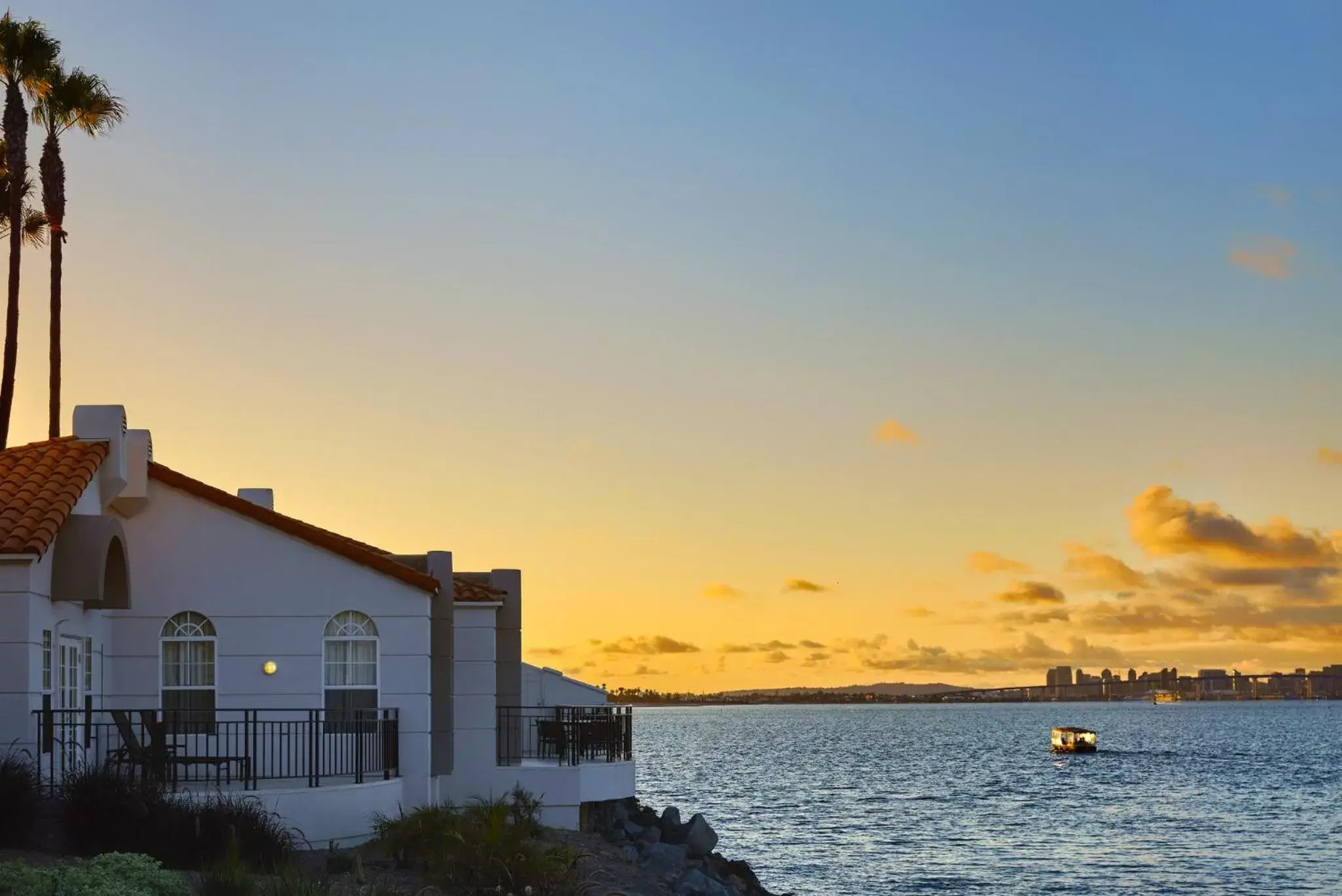 Property building, Sunrise/Sunset in Loews Coronado Bay Resort