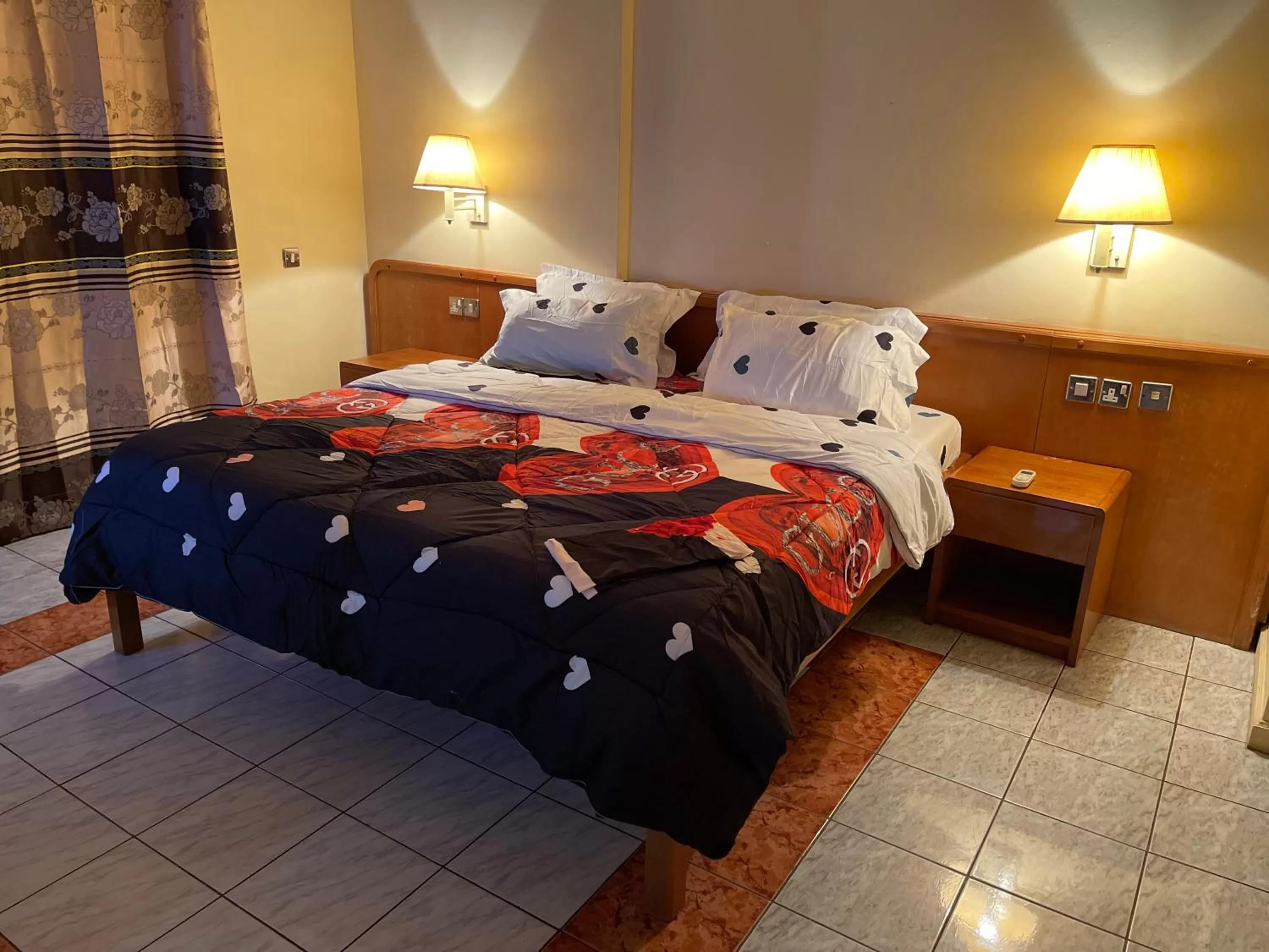 Bed in Maple Leaf Korean Hotel