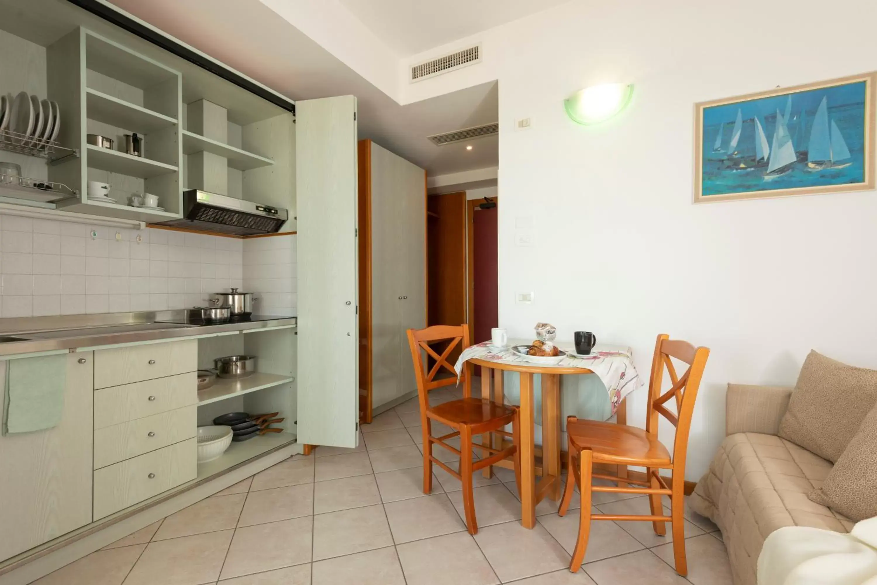 Dining Area in Hotel Residence Imperial