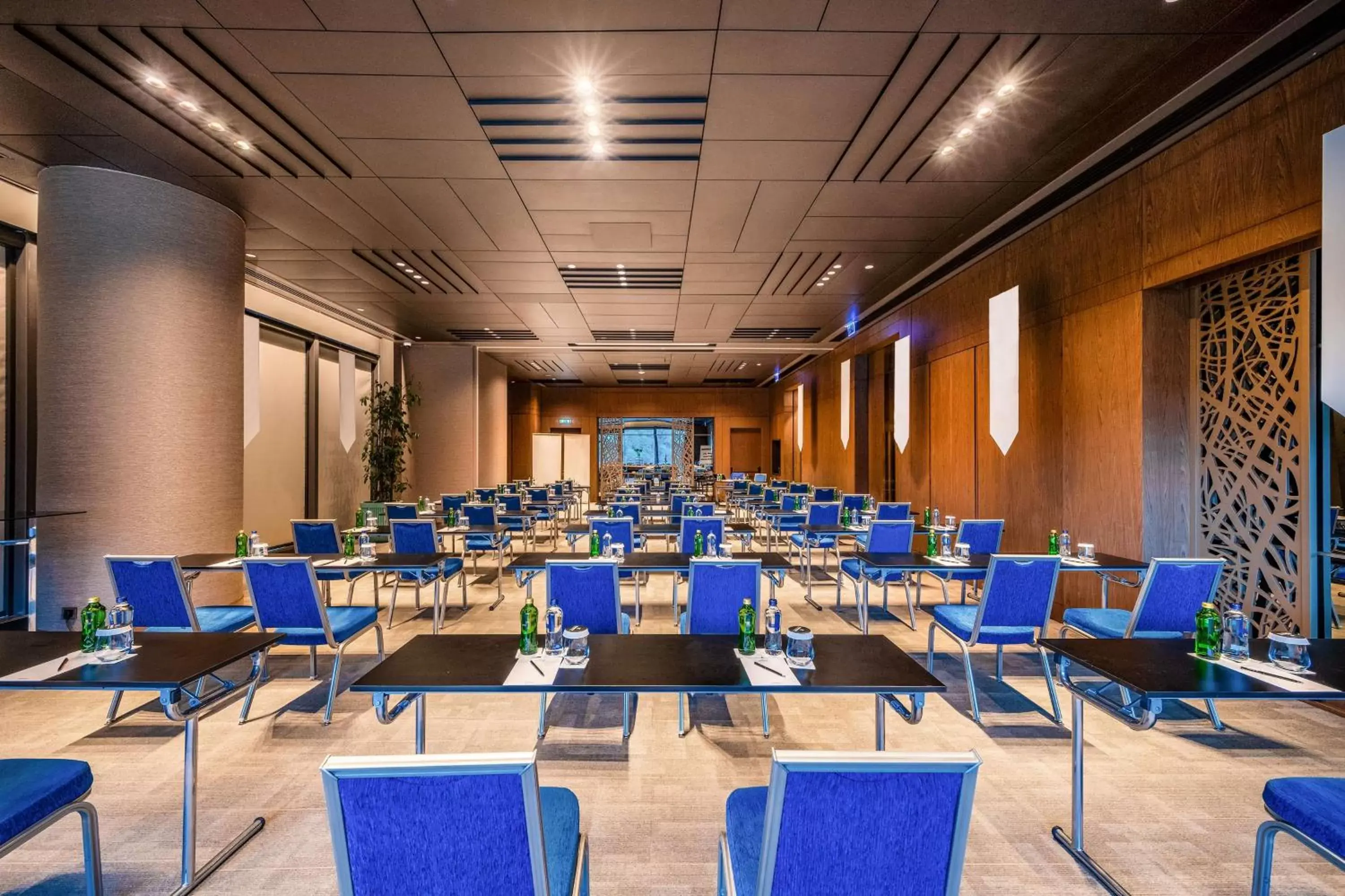 Meeting/conference room in Radisson Collection Hotel, Vadistanbul