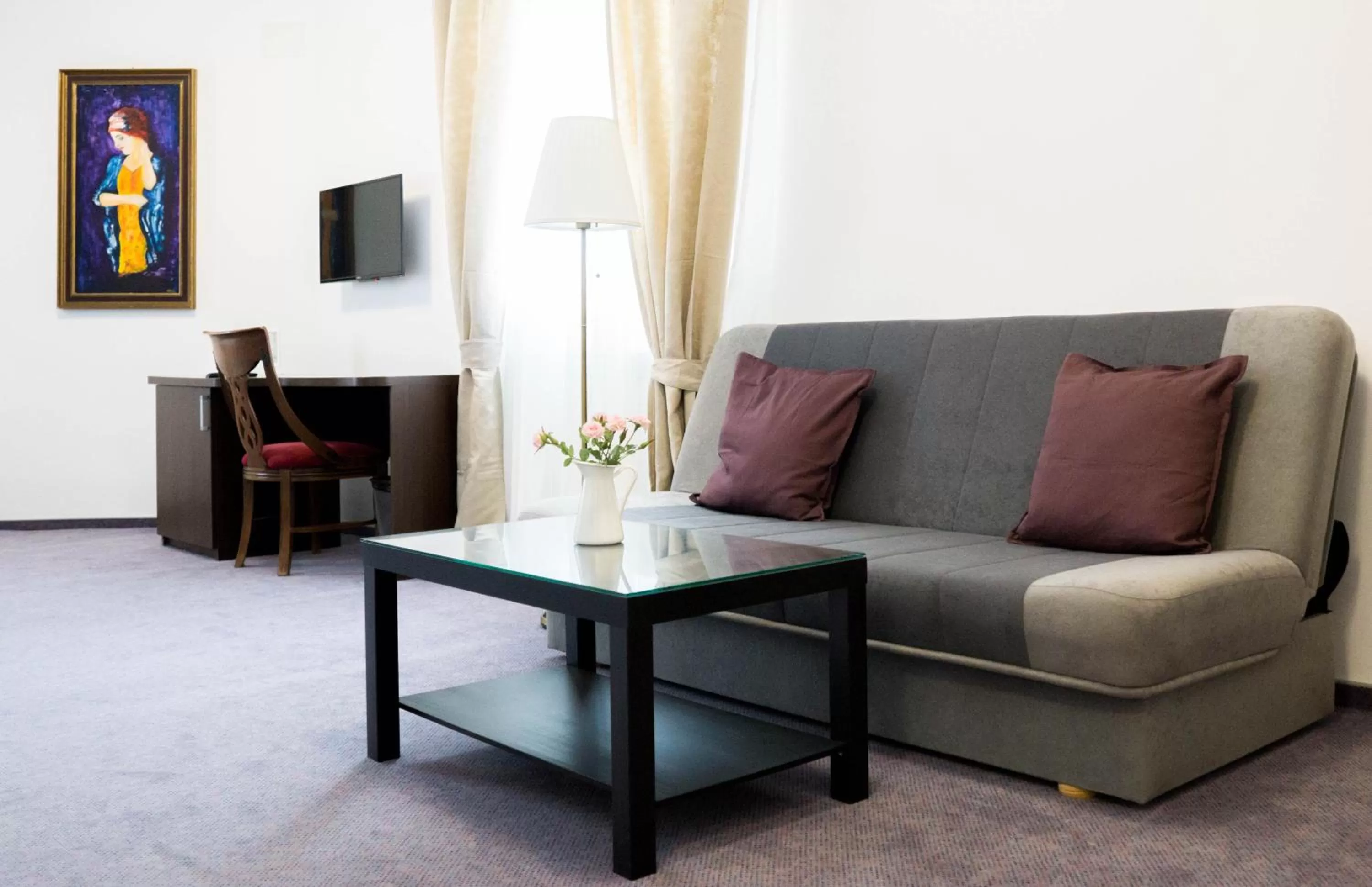 Seating area in Nest