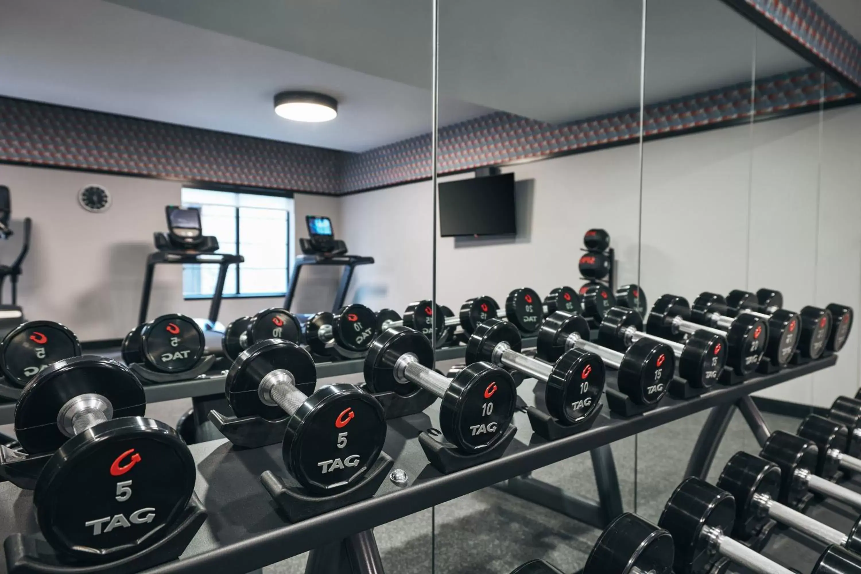 Fitness centre/facilities, Fitness Center/Facilities in Kinley Chattanooga Southside, a Tribute Portfolio Hotel