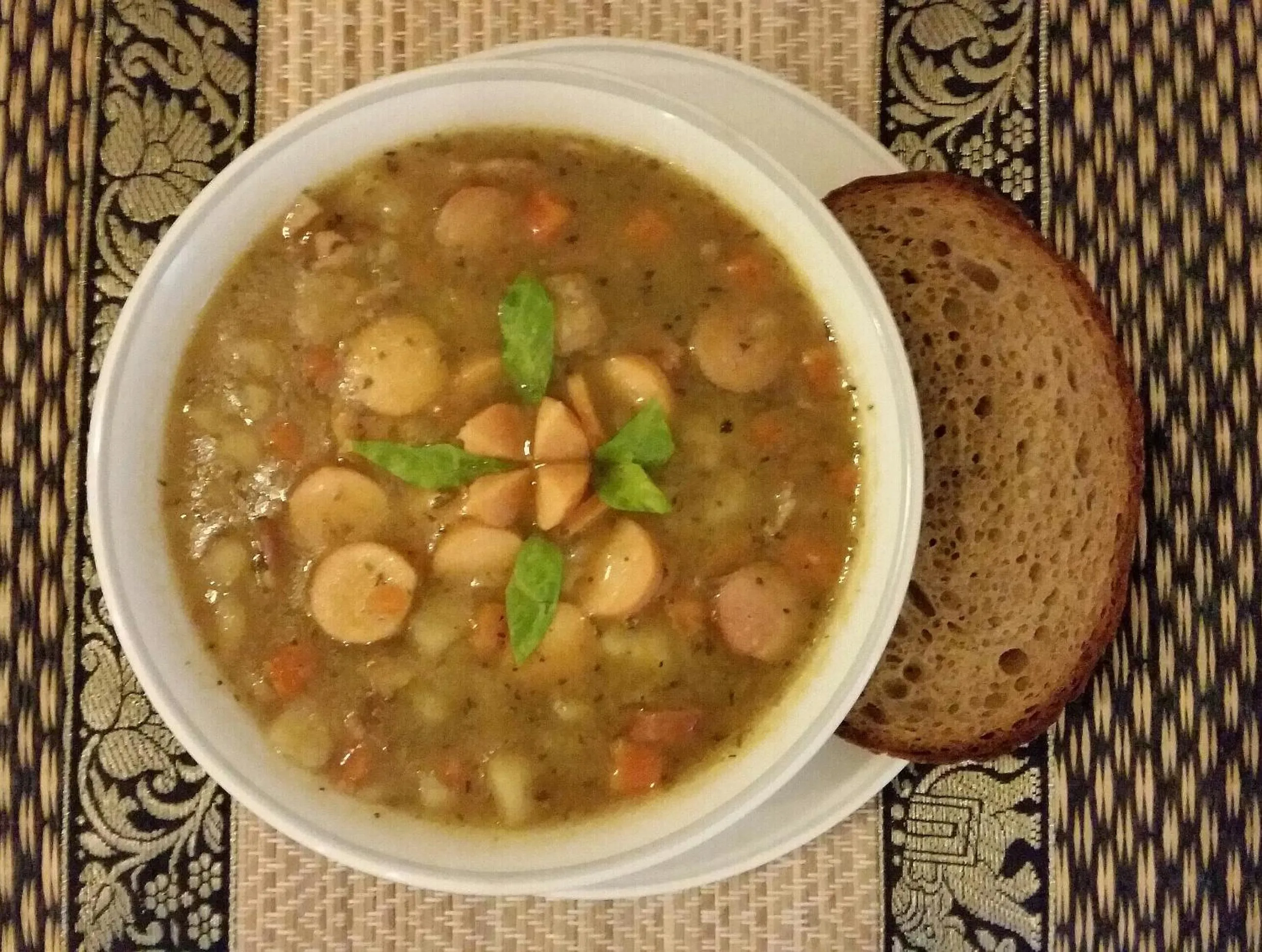 Breakfast in Orchid Residence